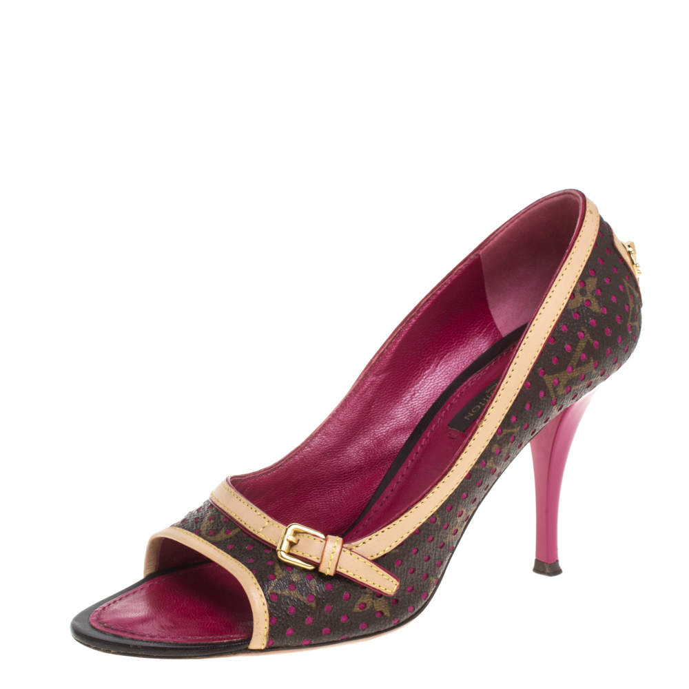 مملوكة مسبقًا حذاء كعب عالي لوي فيتون مزين إبزيم جلد و كانفاس مقوى بني و بيج مقاس 36