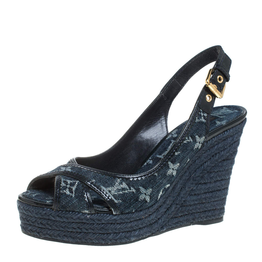مملوكة مسبقًا Louis Vuitton Denim Fabric And Patent Leather Monogram Bastille Espadrilles Slingback Wedge Sandals Size 40
