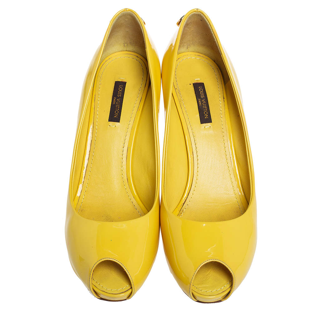 Louis Vuitton Brown Monogram peep-toe pumps- size EU 38 ref.986410 - Joli  Closet