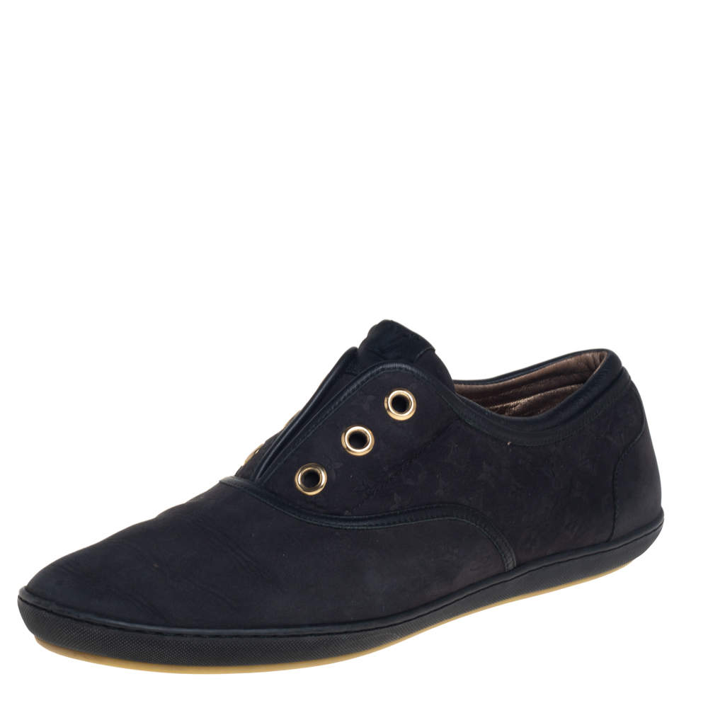 Pre Owned Louis Vuitton Black Nubuck Monogram Low Top Sneakers Size 39