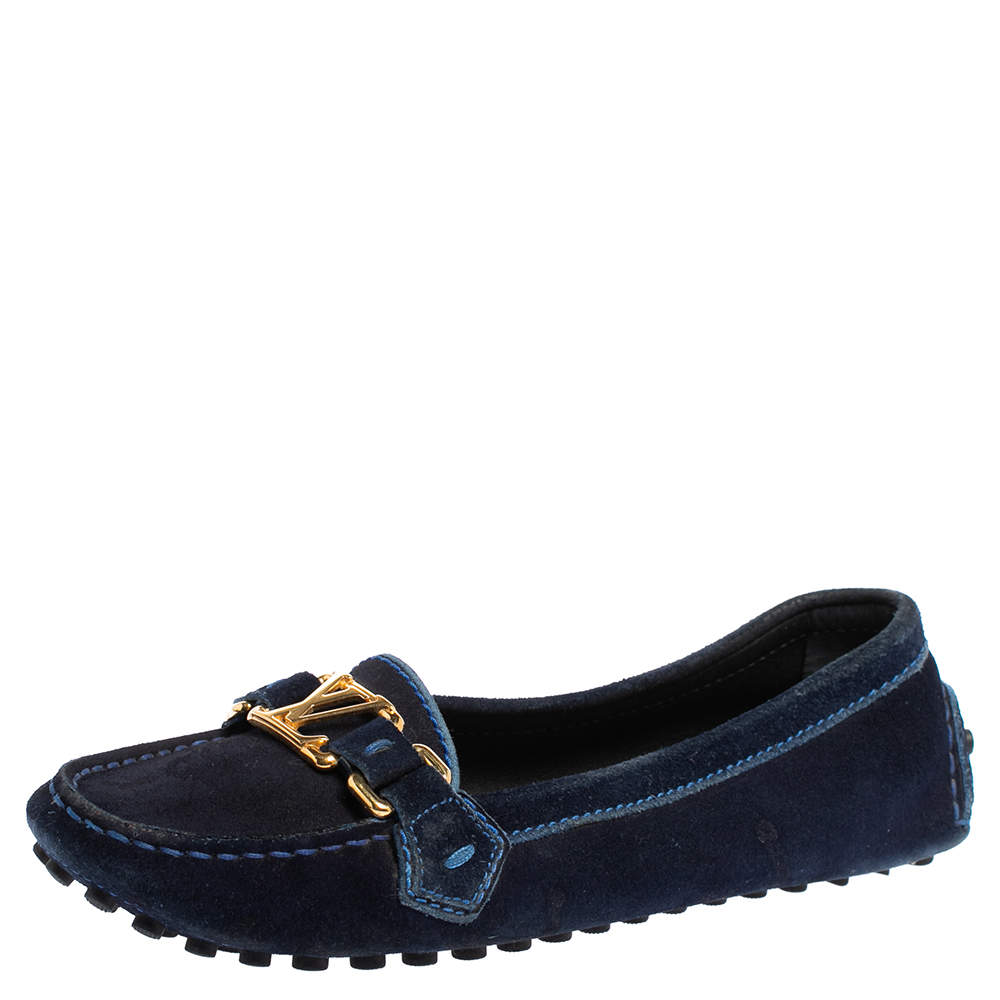 Pre Owned حذاء لوفرز لوي فيتون سويدي أزرق كحلي مزين شعار الماركة سليب أون مقاس 36