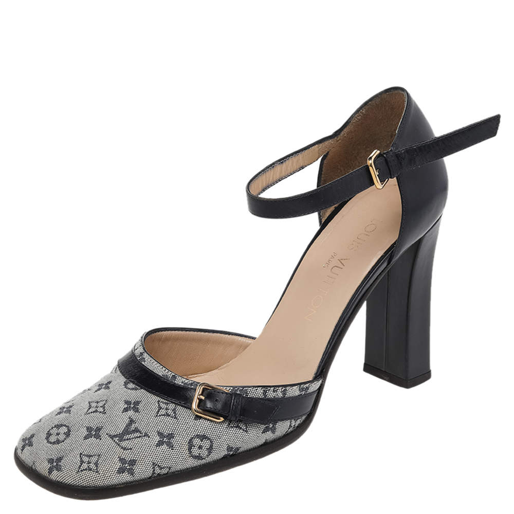 مملوكة مسبقًا حذاء كعب عالي لوي  فيتون دورسي كانفاس مونوغرامي وجلد أزرق سير كاحل مقاس 38  