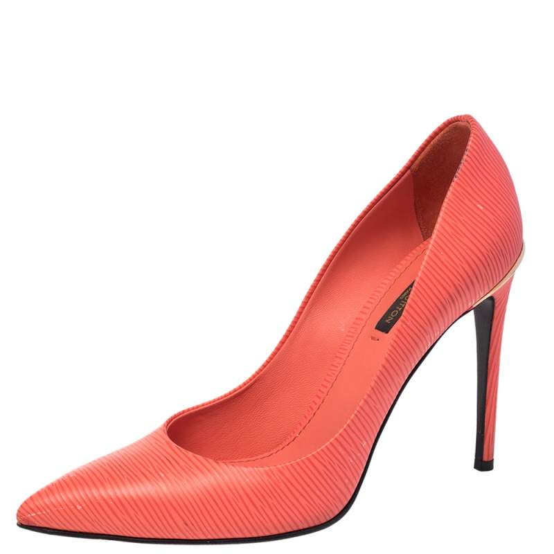 مملوكة مسبقًا Louis Vuitton Orange Epi Leather Eyeline Pointed Toe Pumps Size 38.5