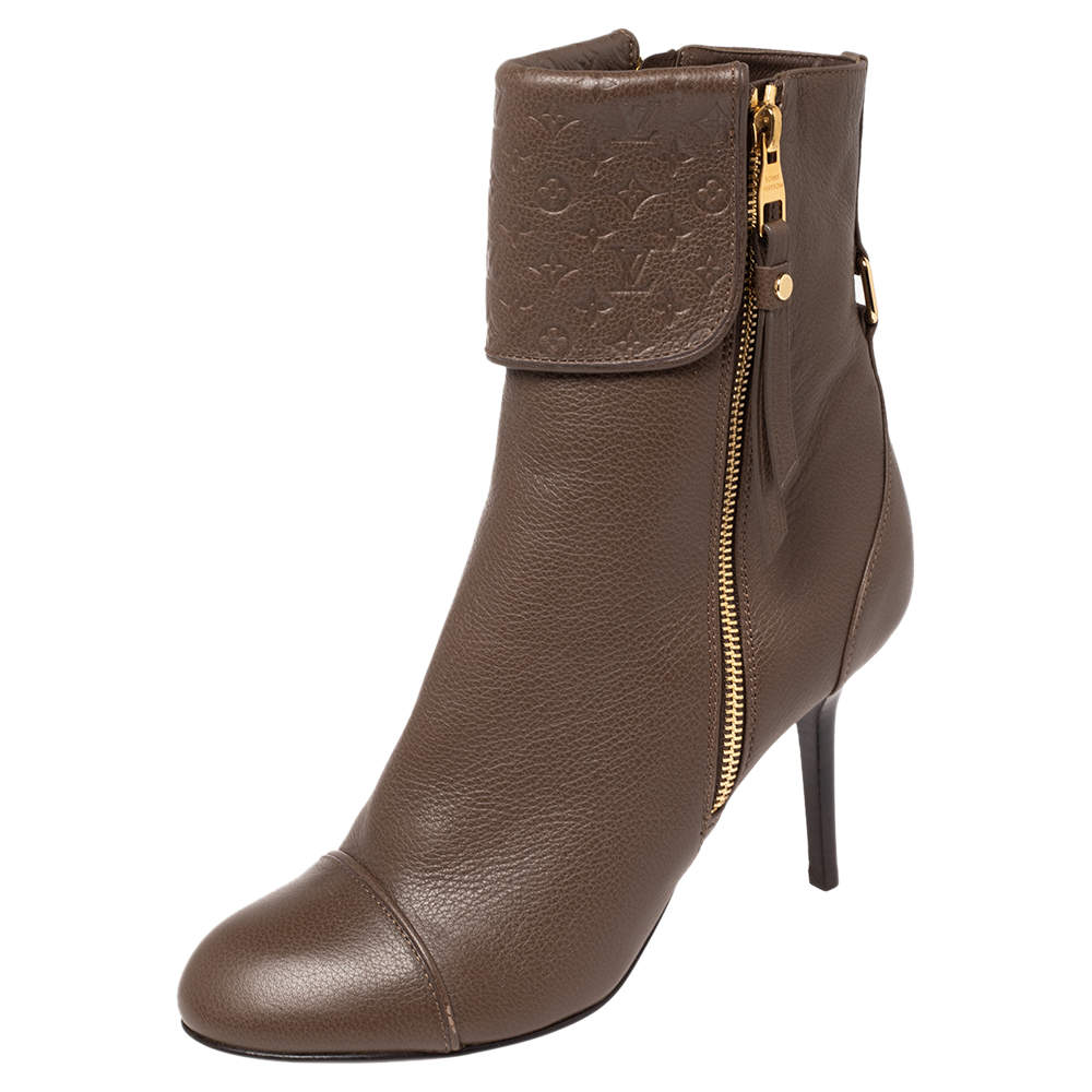 Pre Owned Louis Vuitton Dark Beige Fold Over Ankle Zipper Boots Size 39