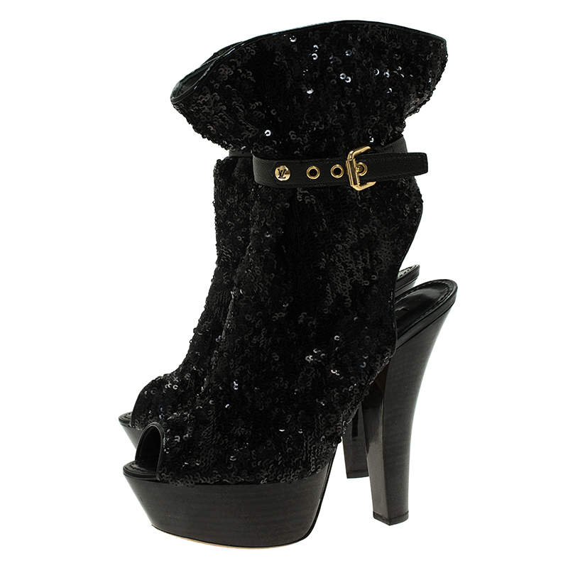 Louis Vuitton Matchmake Ankle Boots in Black 37