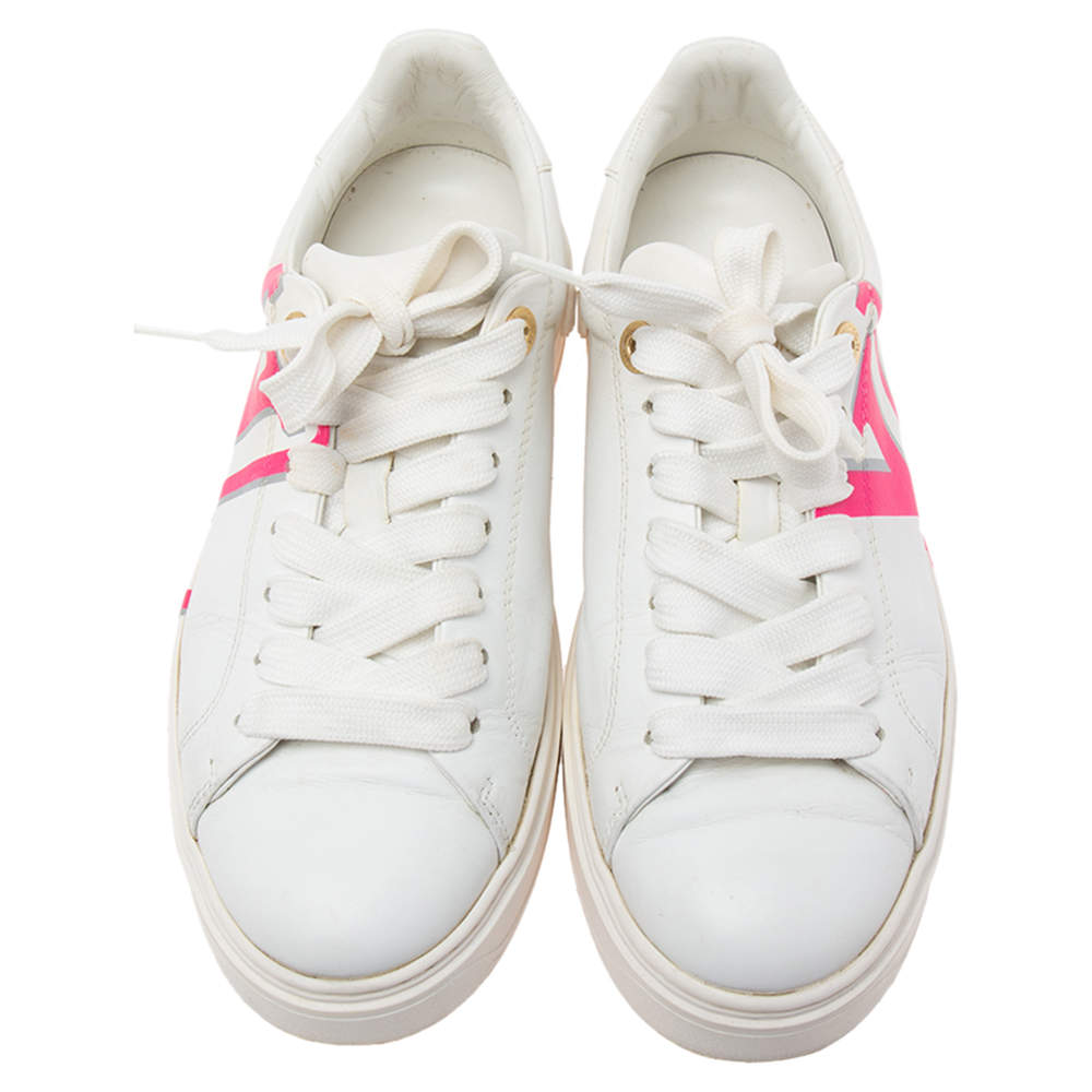 Time out leather trainers Louis Vuitton White size 38 EU in Leather -  35969457