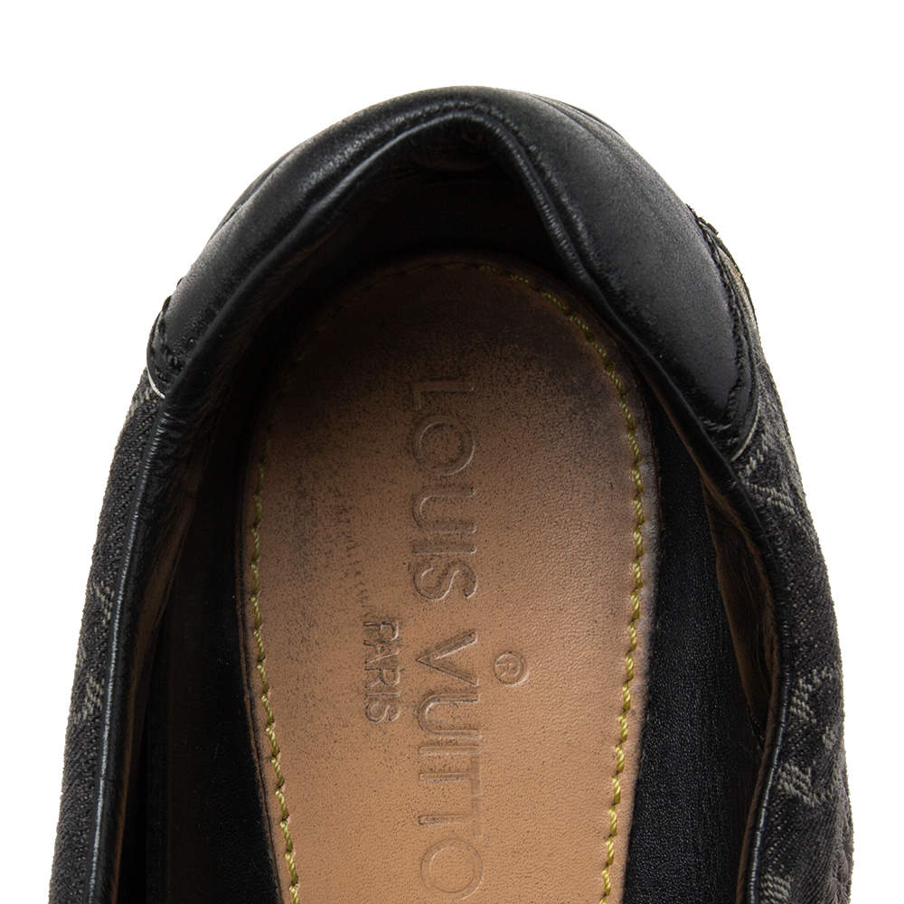 Pre Owned Louis Vuitton Black Leather and Monogram Canvas Low Top Sneakers Size 40