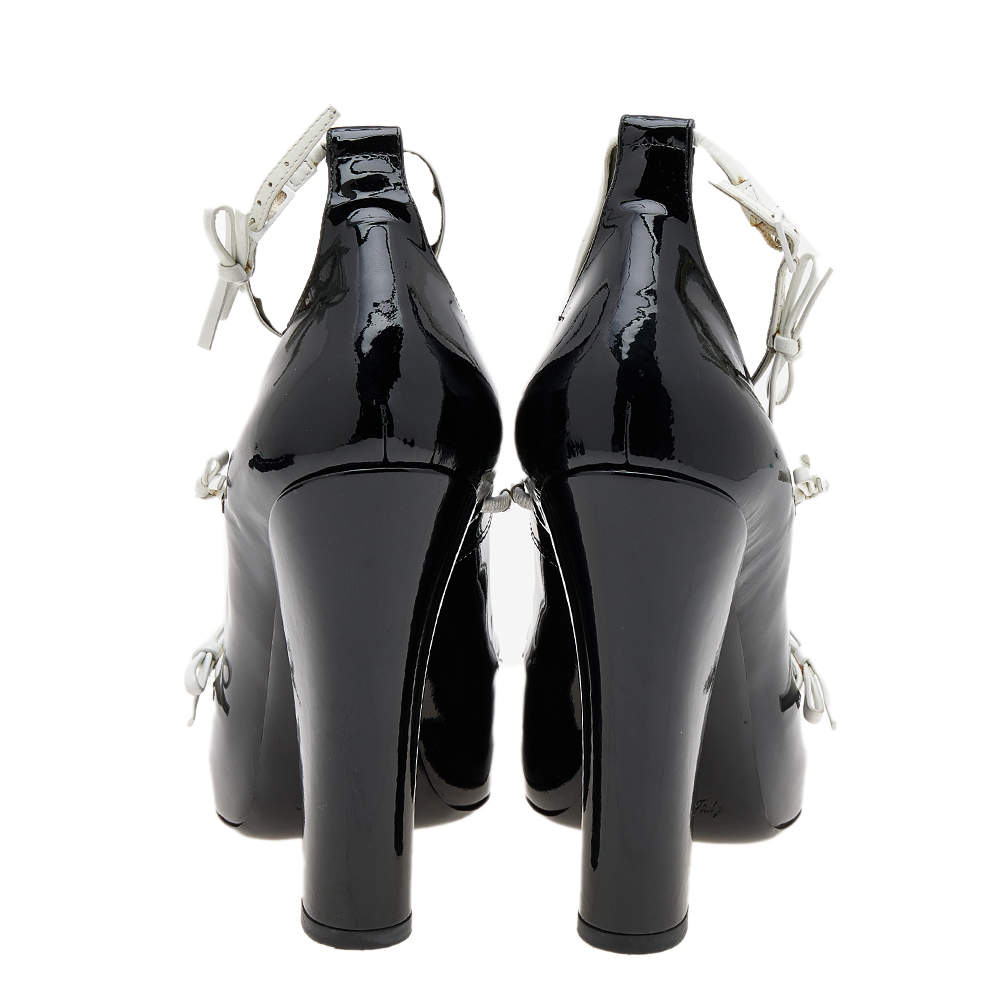 Louis Vuitton 2017-18FW Monogram Plain Toe Leather Block Heels Elegant  Style
