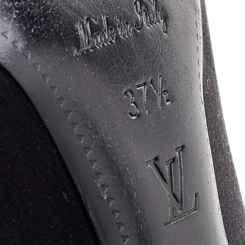 Louis Vuitton Bernice Studded Black Heels Size 40 (OZX) 144020002657 TS