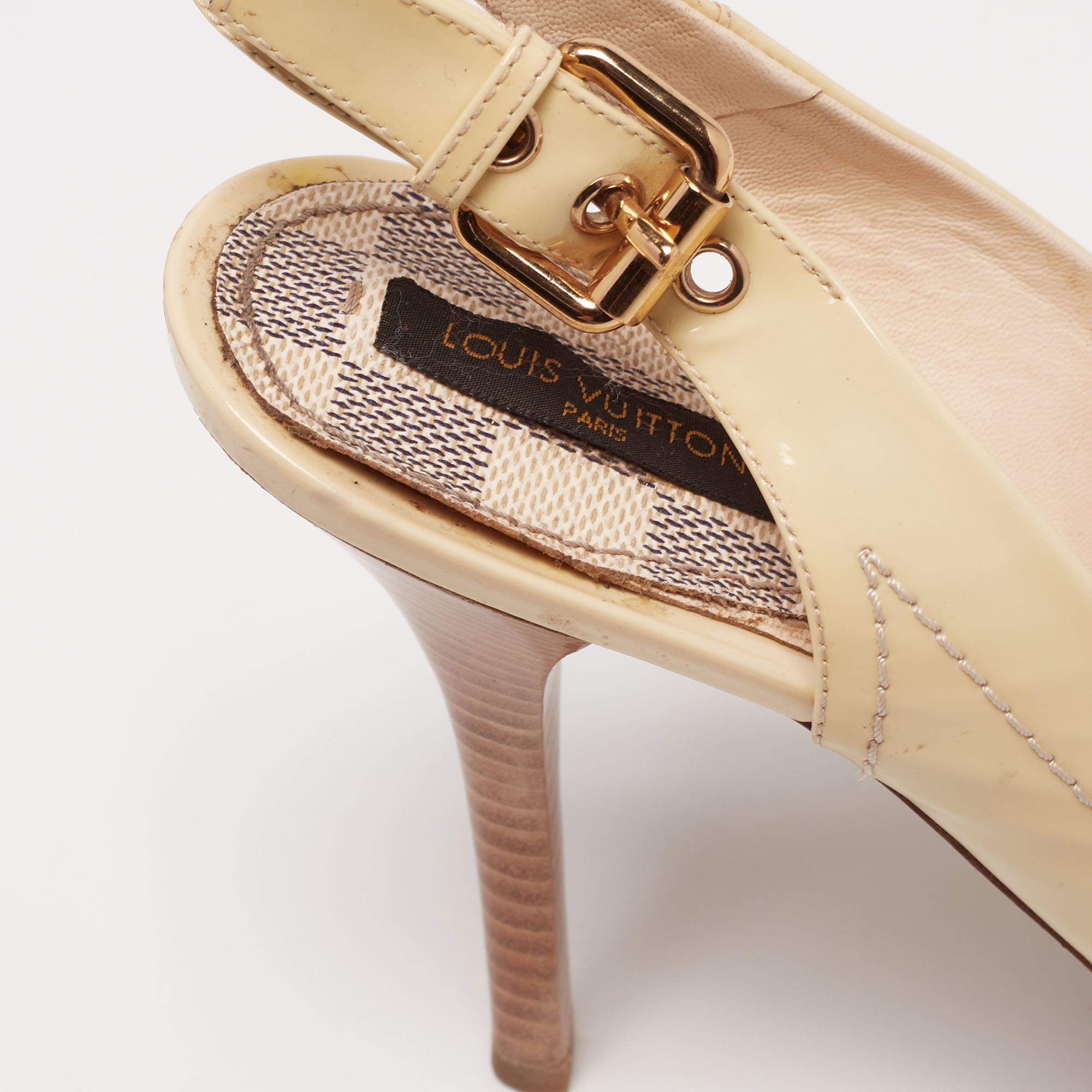 Louis Vuitton Sandals Pink Beige Caramel Leather Patent leather ref.252603  - Joli Closet