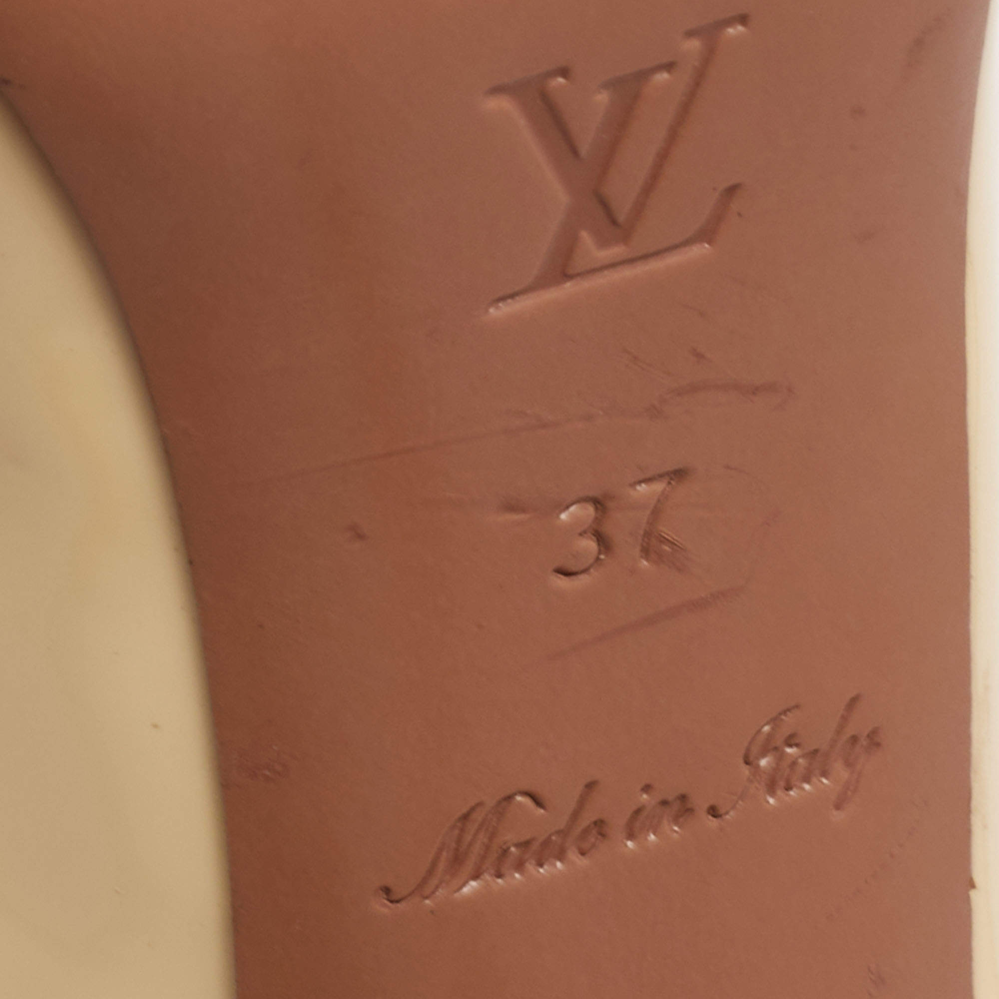 Louis Vuitton Beige Patent Leather Ankle Strap Sandals Size 38 Louis Vuitton