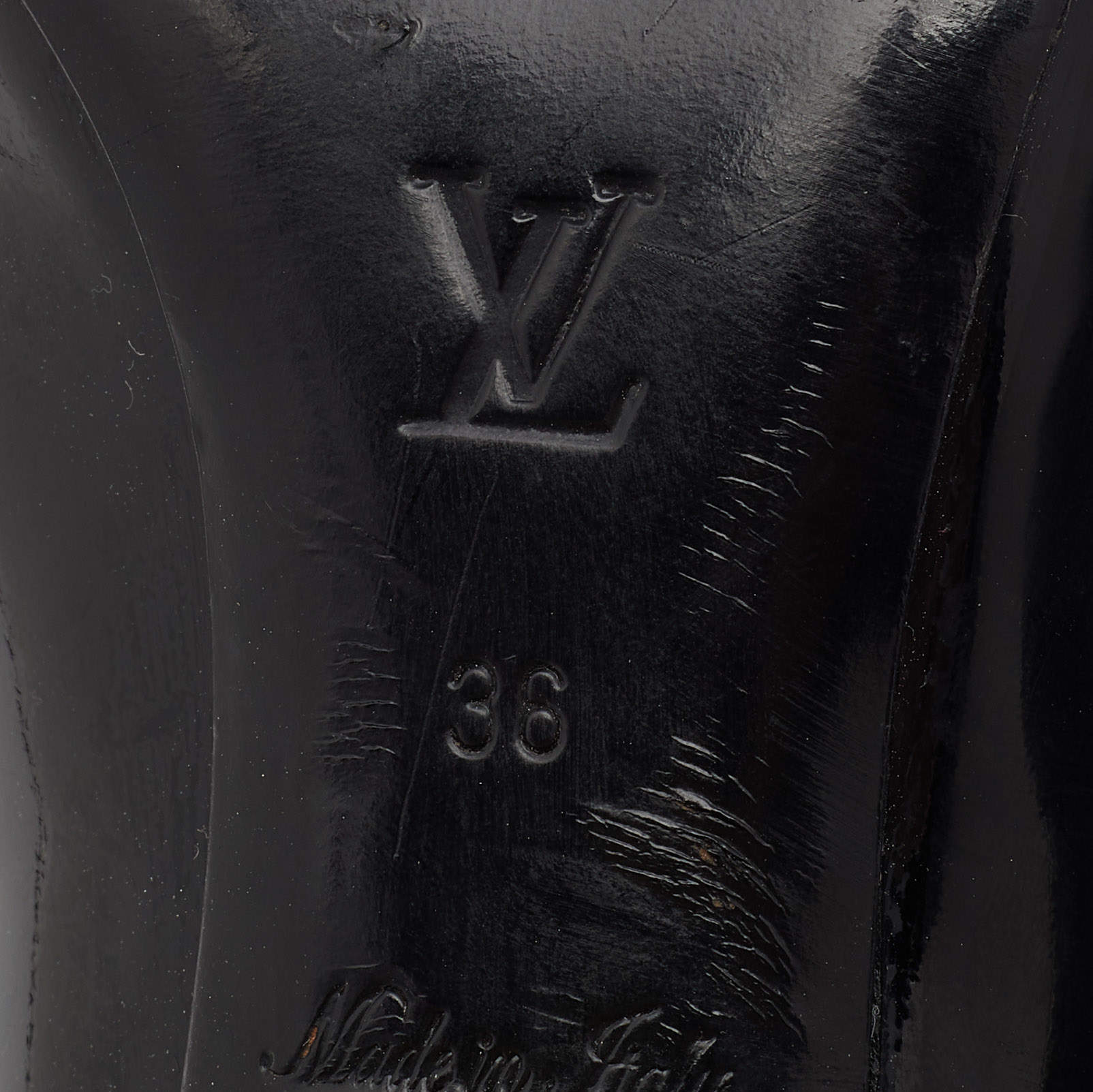 Louis Vuitton Heels Black Patent leather ref.262957 - Joli Closet