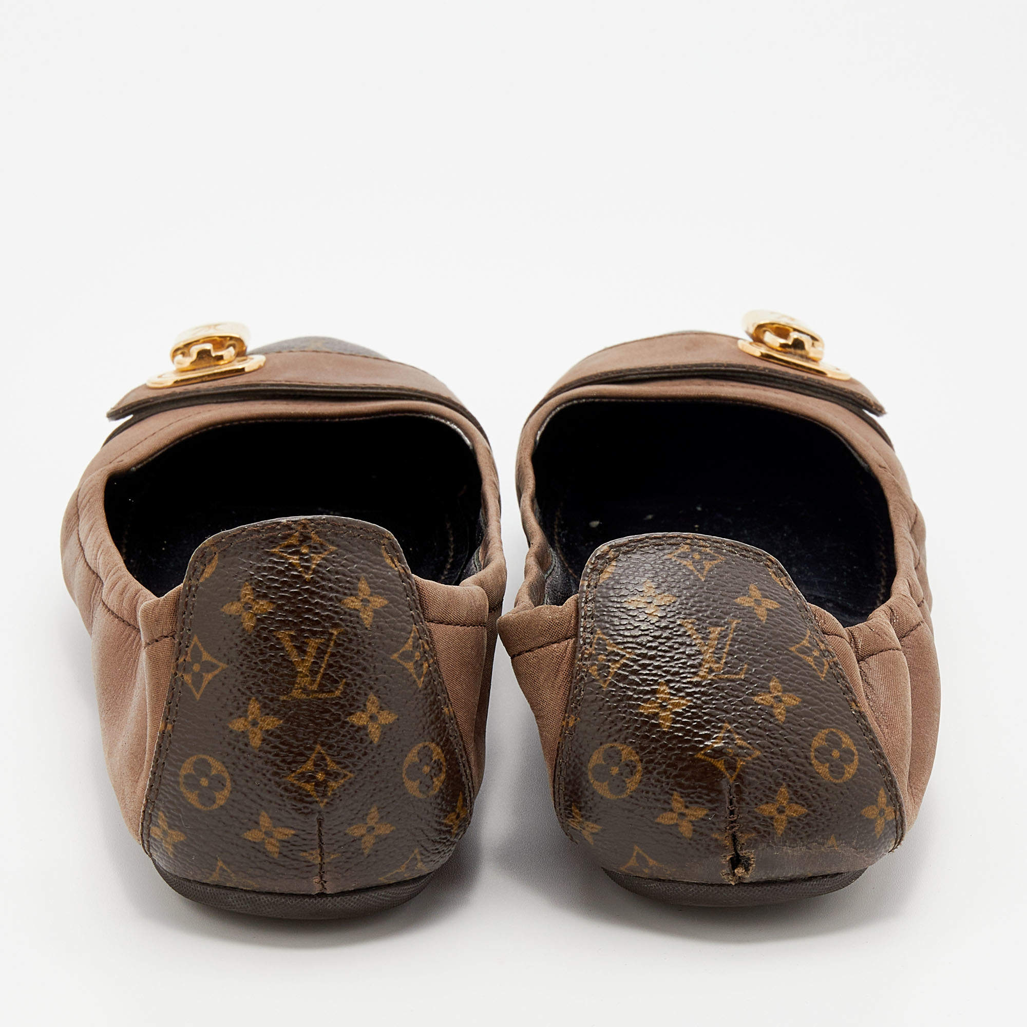 Leather flats Louis Vuitton Brown size 35 EU in Leather - 35625318
