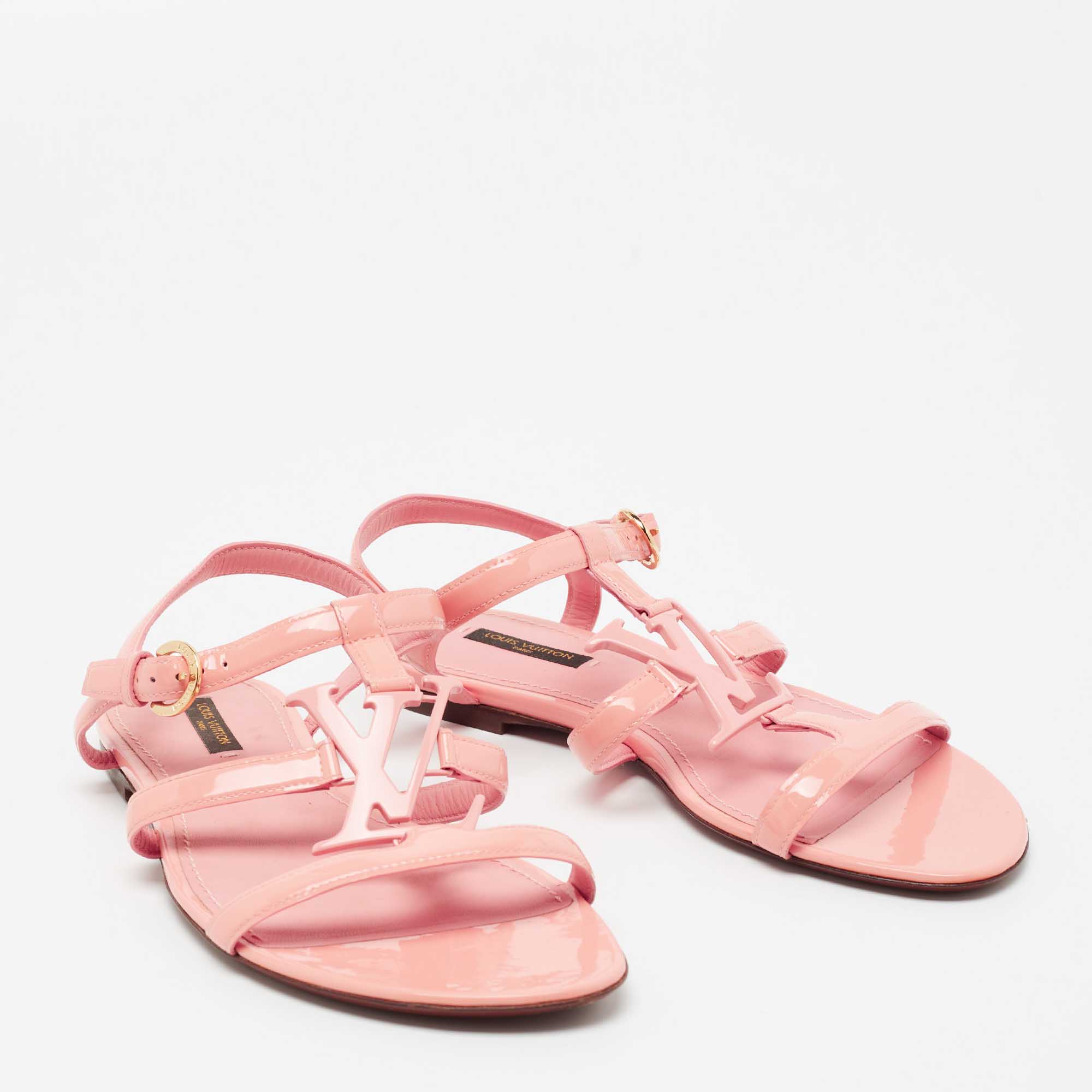 Louis Vuitton Peach Pink Patent Leather LV Logo Flat Ankle-Strap Sandals  Size 38 Louis Vuitton