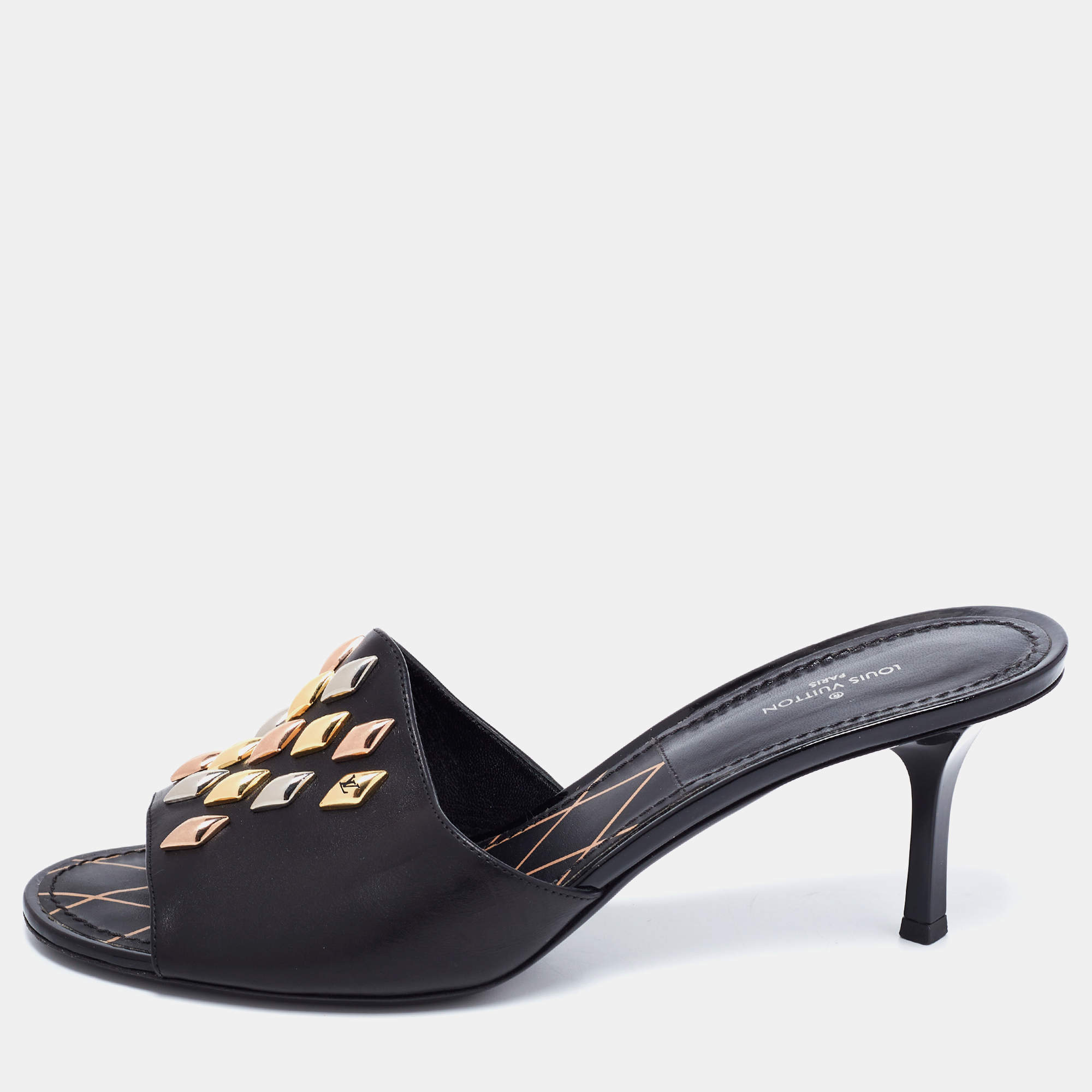 مملوكة مسبقًا Louis Vuitton Black Leather Slide Sandals Size 38.5