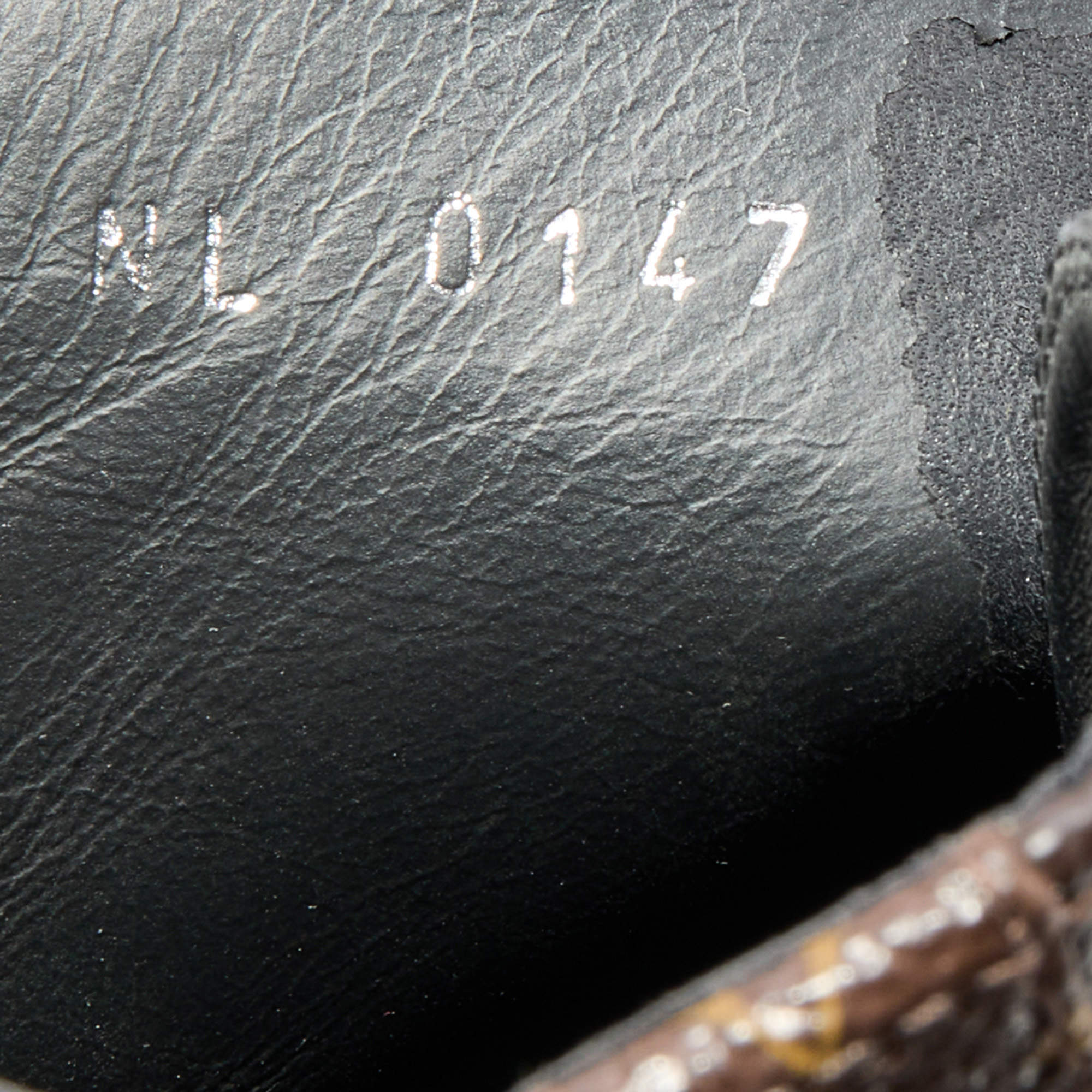 ✨NEW ARRIVAL✨ Louis Vuitton Cognac Monogram Ranger Combat Boots 38  $1,450.00 Material: Calfskin Hardware: Gold-tone Colour: Cognac Size:…