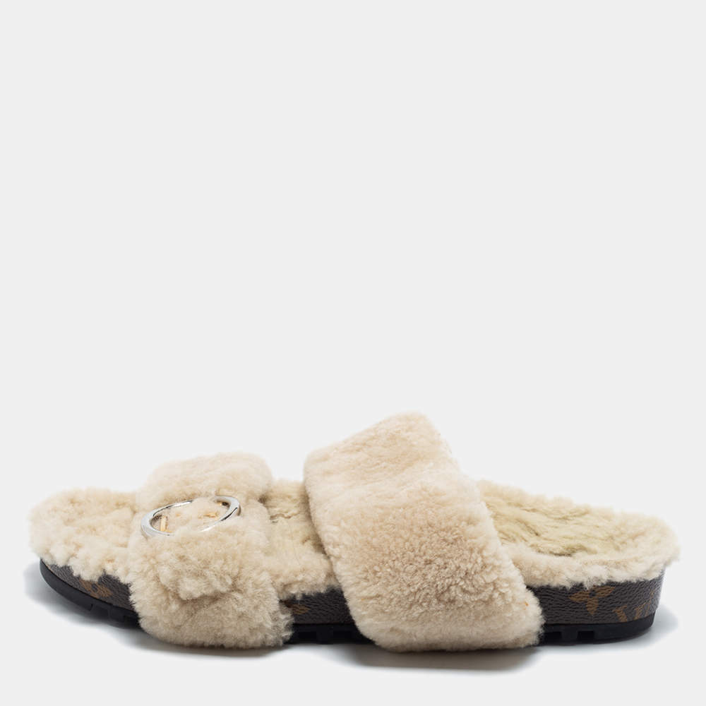 Louis Vuitton Beige Shearling Fur Flat Slides Size 39