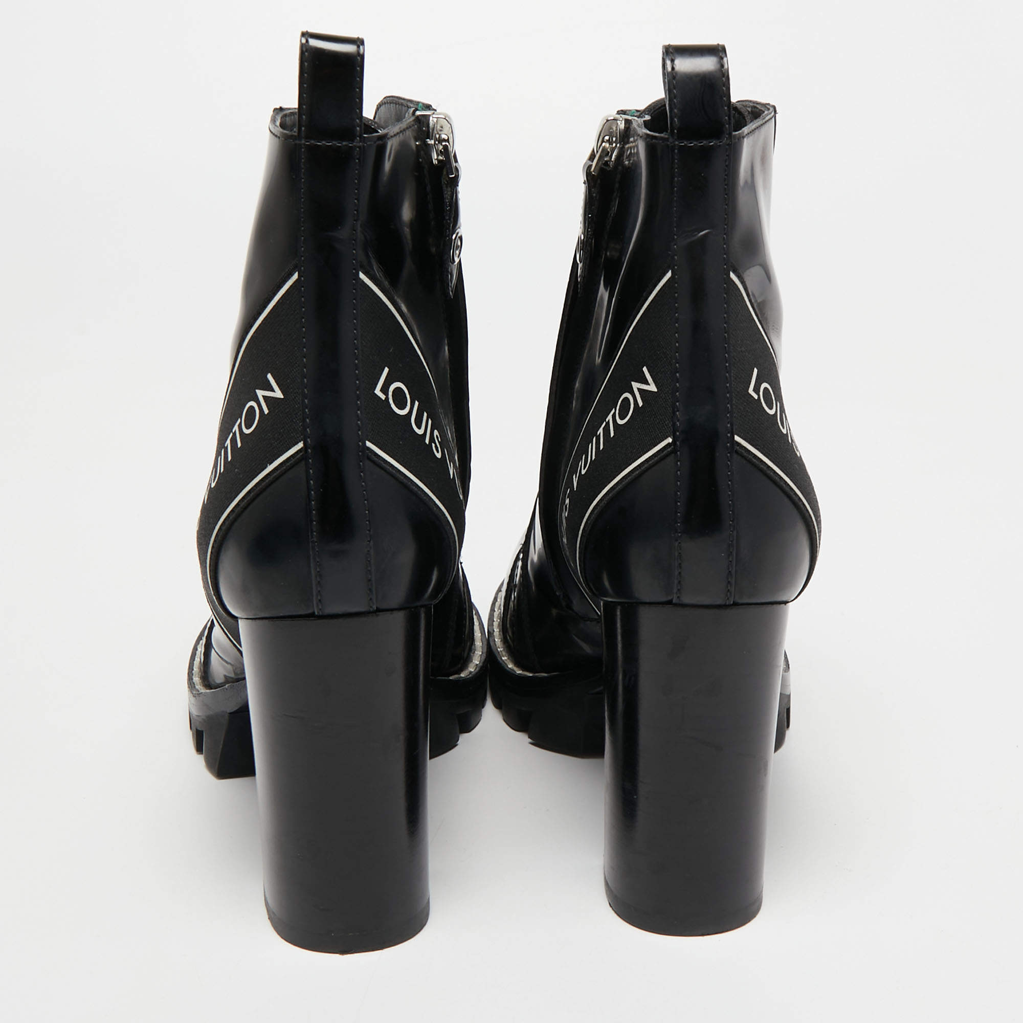 Louis Vuitton Star Trail Ankle Boots Vuitton Black Leather ref.158536 -  Joli Closet