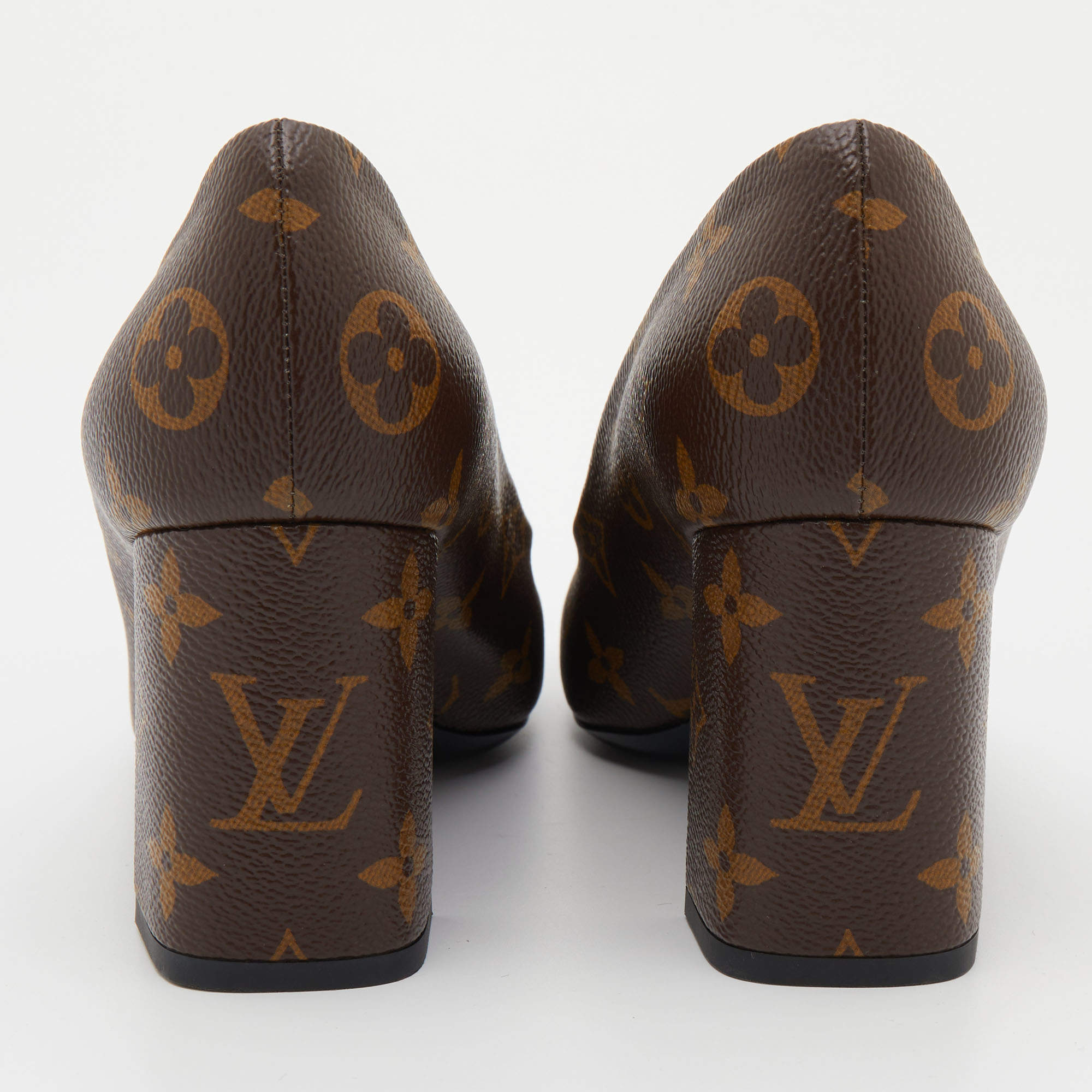 Louis Vuitton Black Leather Monogram Canvas Pointed Toe Block Heel Pumps  size 36.5 Louis Vuitton