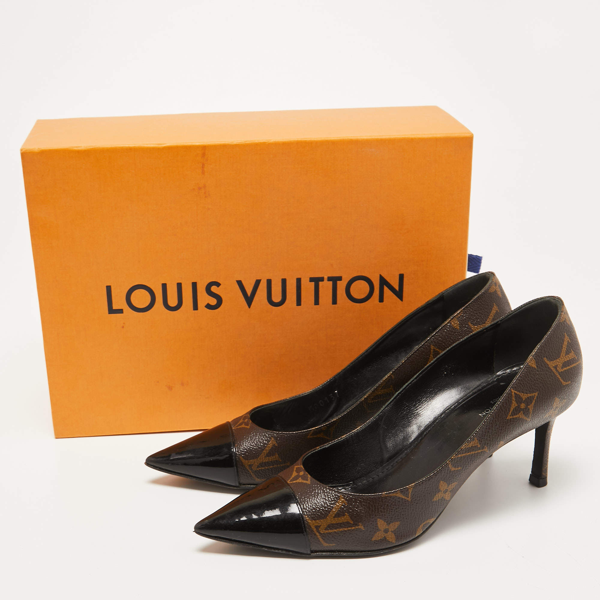 Louis Vuitton Black Patent Leather and Monogram Canvas Cherie Pumps Size 37 Louis  Vuitton