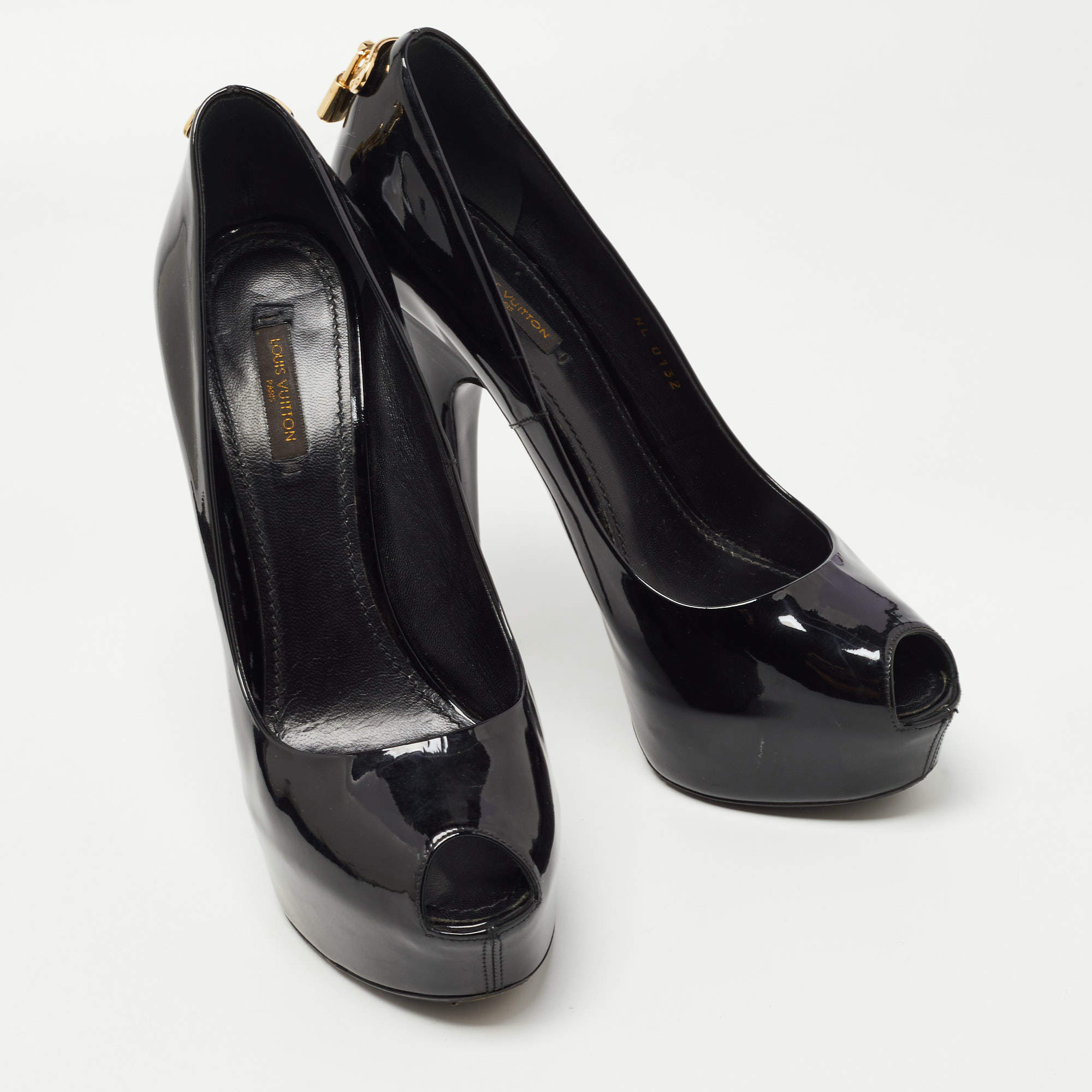 Louis Vuitton Black Patent LV Lock Peep Toe Oh Really! Shoes EU Sz 40 High  Heel
