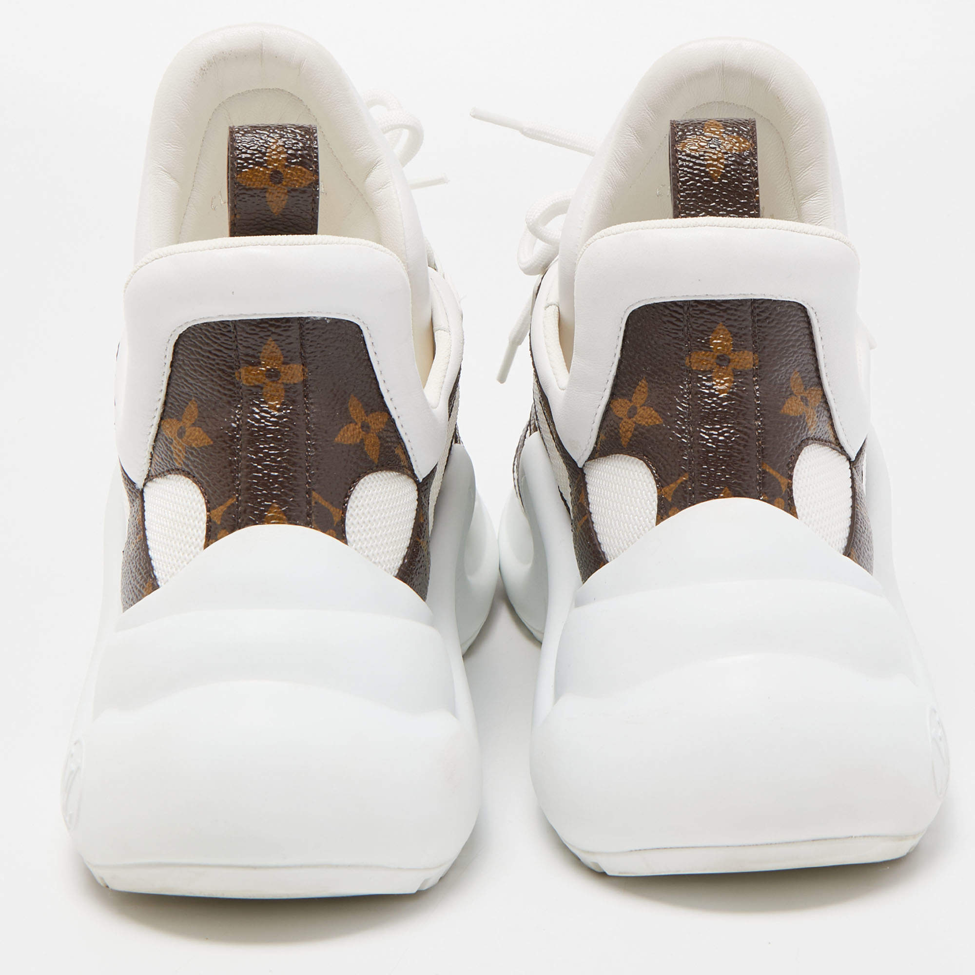 Louis Vuitton White/Silver Mesh and Leather Archlight Sneakers Size 40 For  Sale at 1stDibs