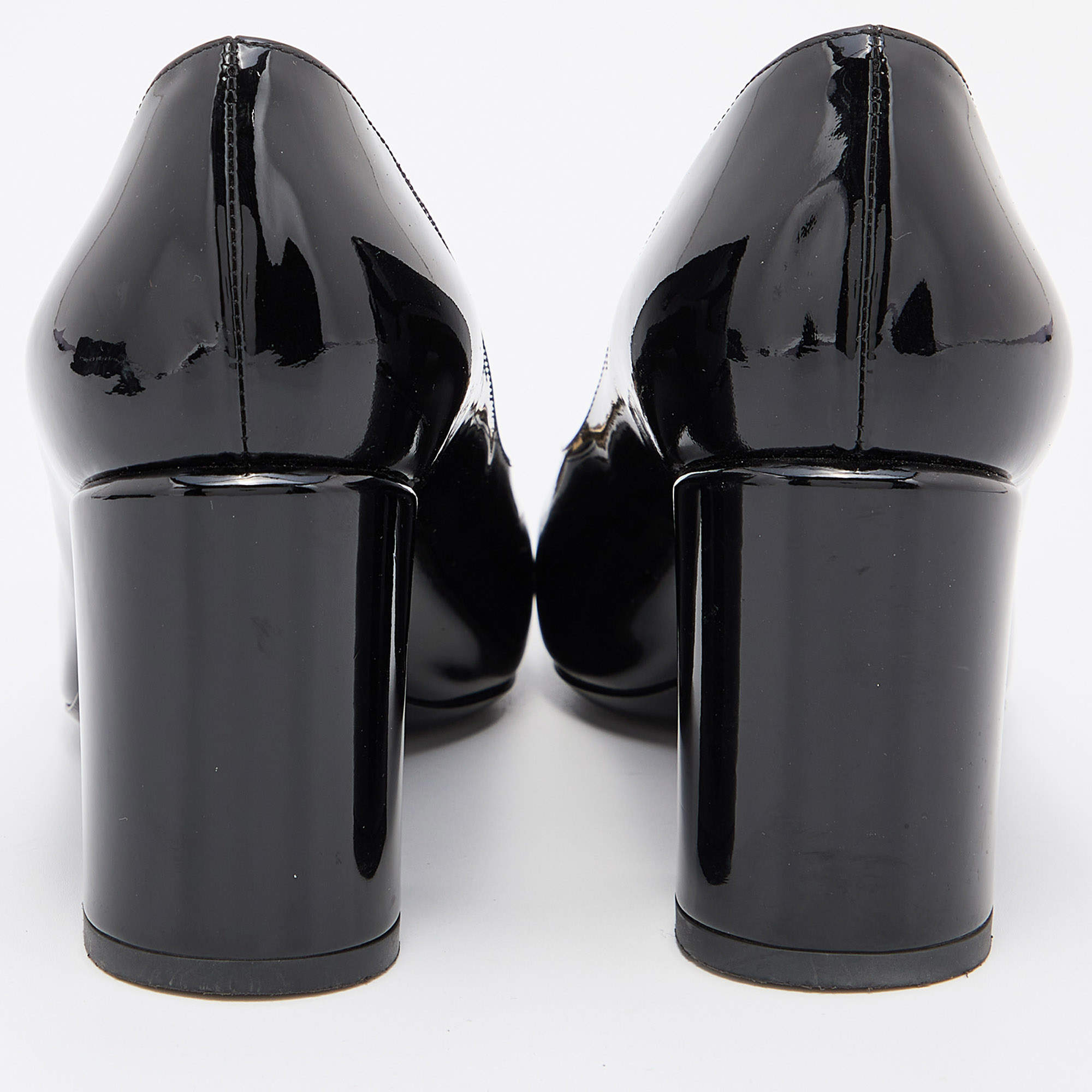 Madeleine patent leather heels Louis Vuitton Black size 40 EU in Patent  leather - 31645570