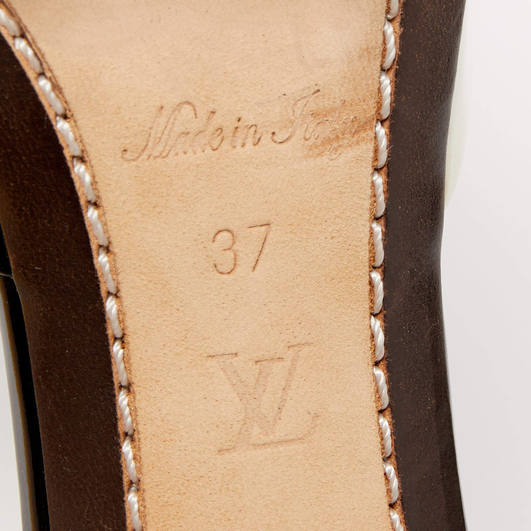Louis Vuitton - Taupe Leather Bow Pumps w/ Block Heel Sz 8