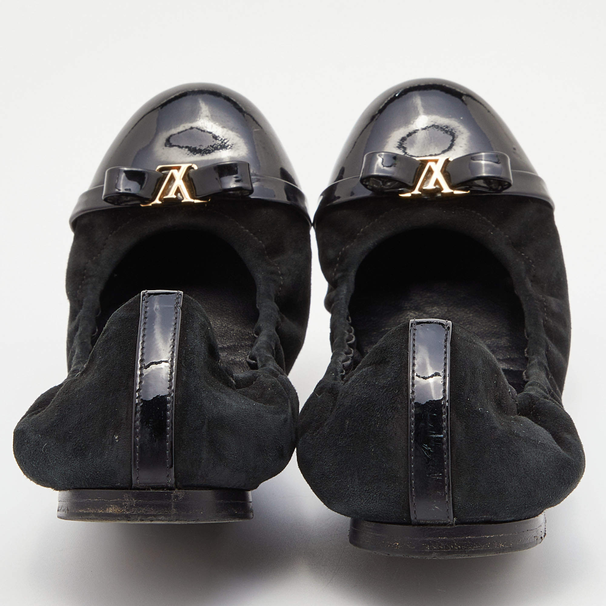 Louis Vuitton Black Suede Elba Scrunch Ballet Flats 38.5 – The Closet