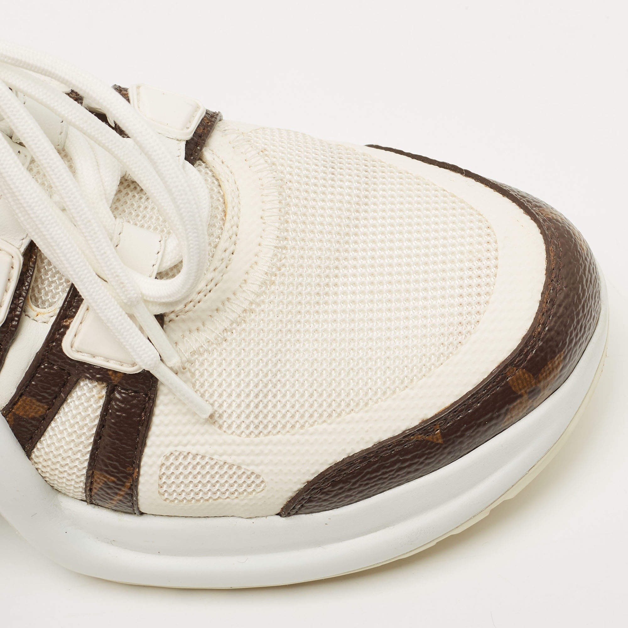 Archlight leather trainers Louis Vuitton White size 37 EU in Leather -  36201991