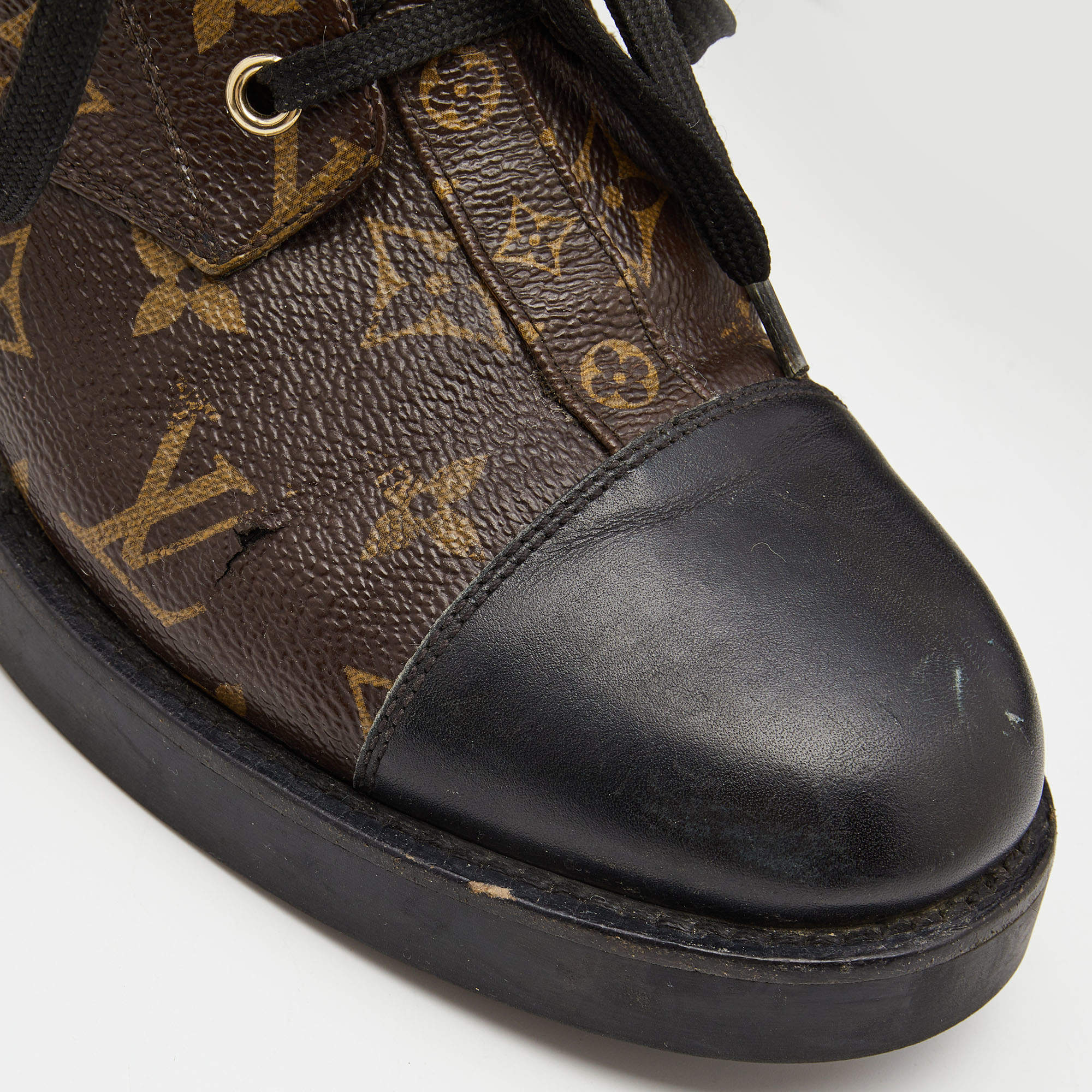 Louis Vuitton Calfskin Monogram Wonderland Flat Ranger Boots 39.9 Black