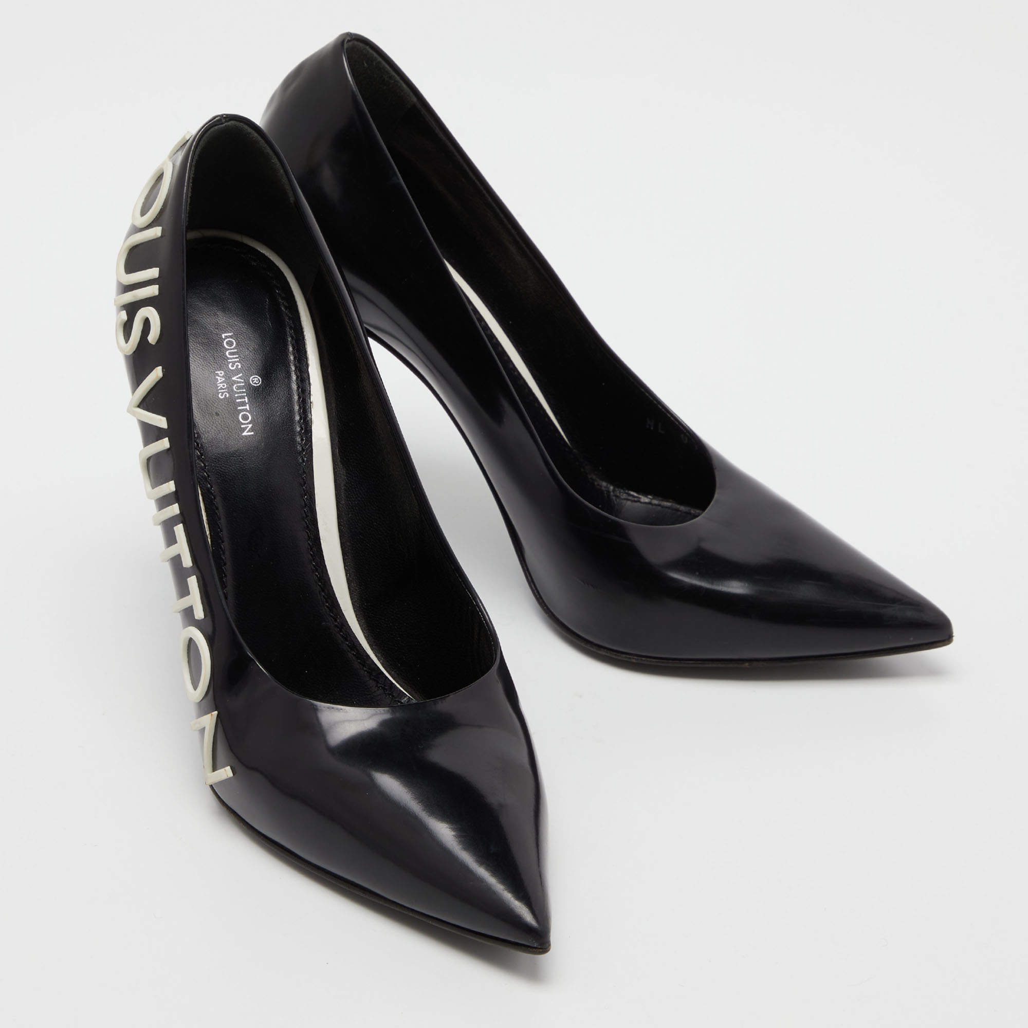 Louis Vuitton® Call Back Pump Black. Size 39.0 in 2023
