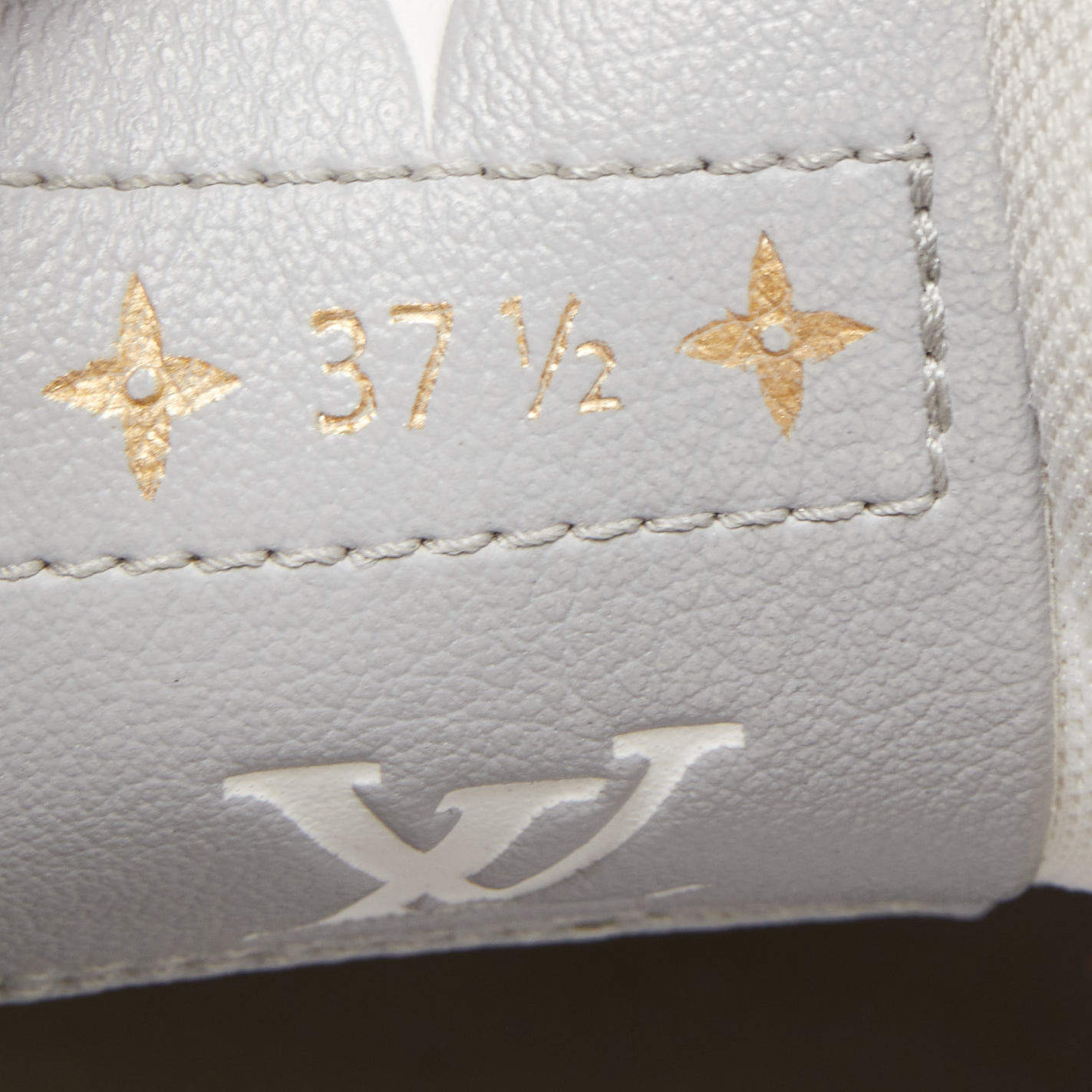 Pre-owned Louis Vuitton White Leather And Monogram Fabric Charlie