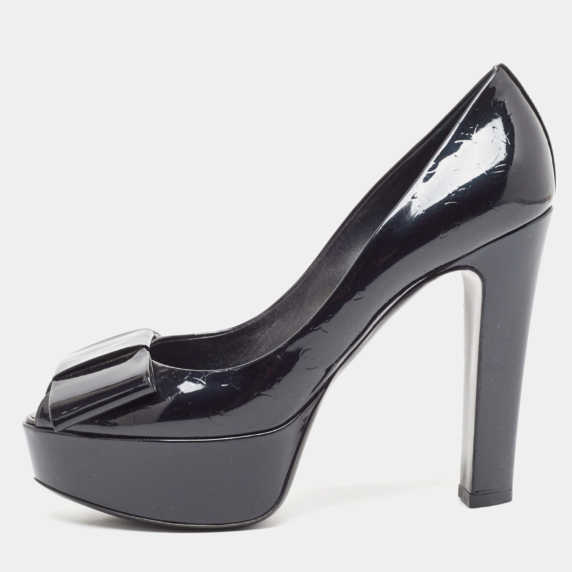 مملوكة مسبقًا Louis Vuitton Navy Blue Monogram Vernis True Peep Toe Platform Pumps Size 39