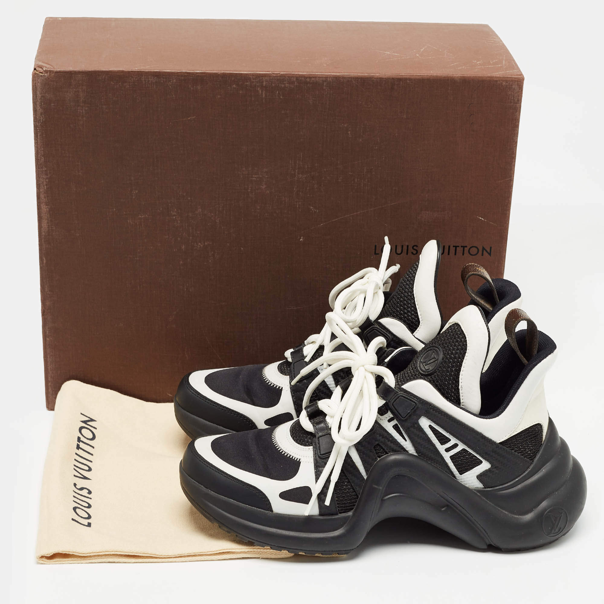 Pre Owned Louis Vuitton Black/White Leather and Mesh Archlight Sneakers Size 37.5
