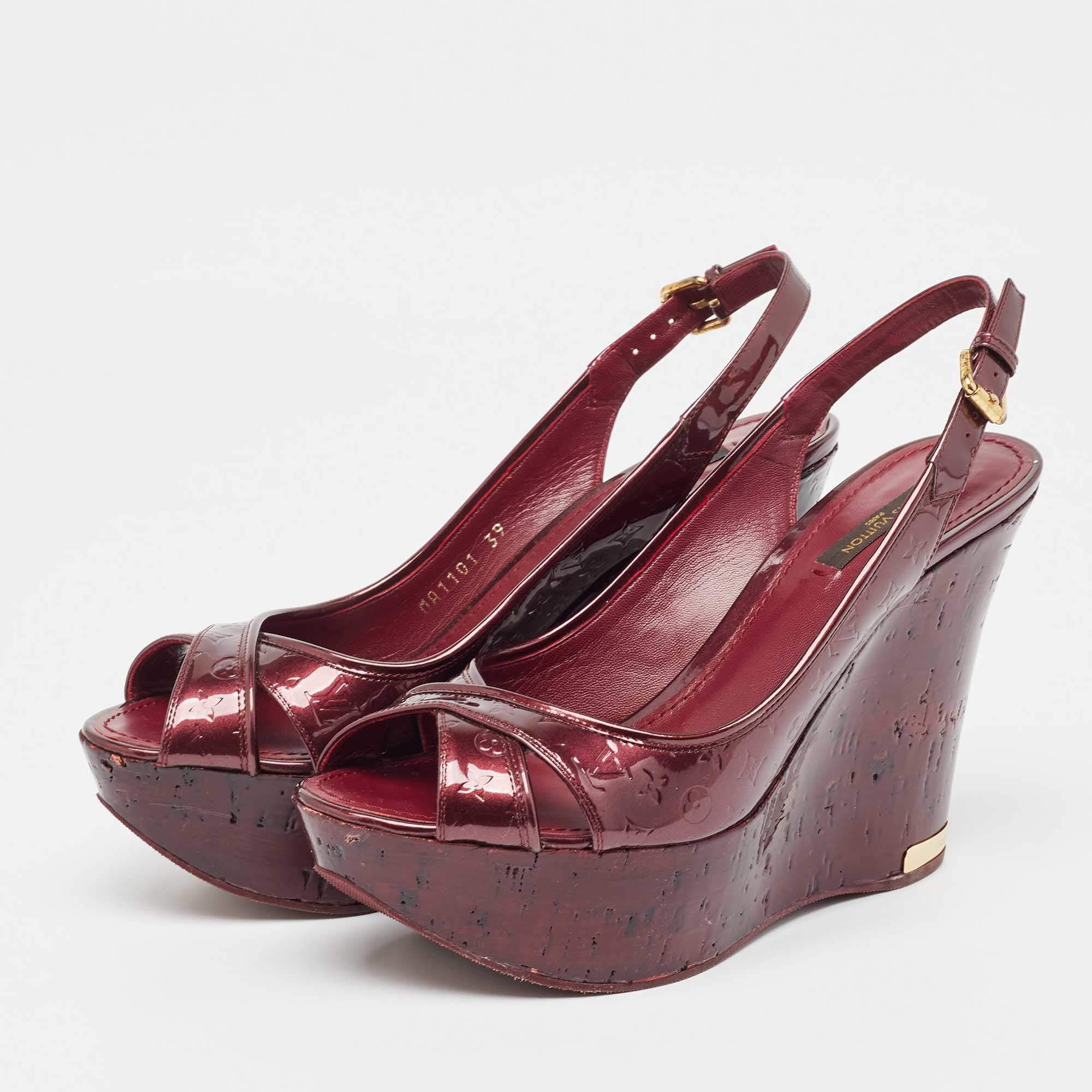 Pre Owned Louis Vuitton Amarante Monogram Vernis Pantheon Wedge Sandals Size 39