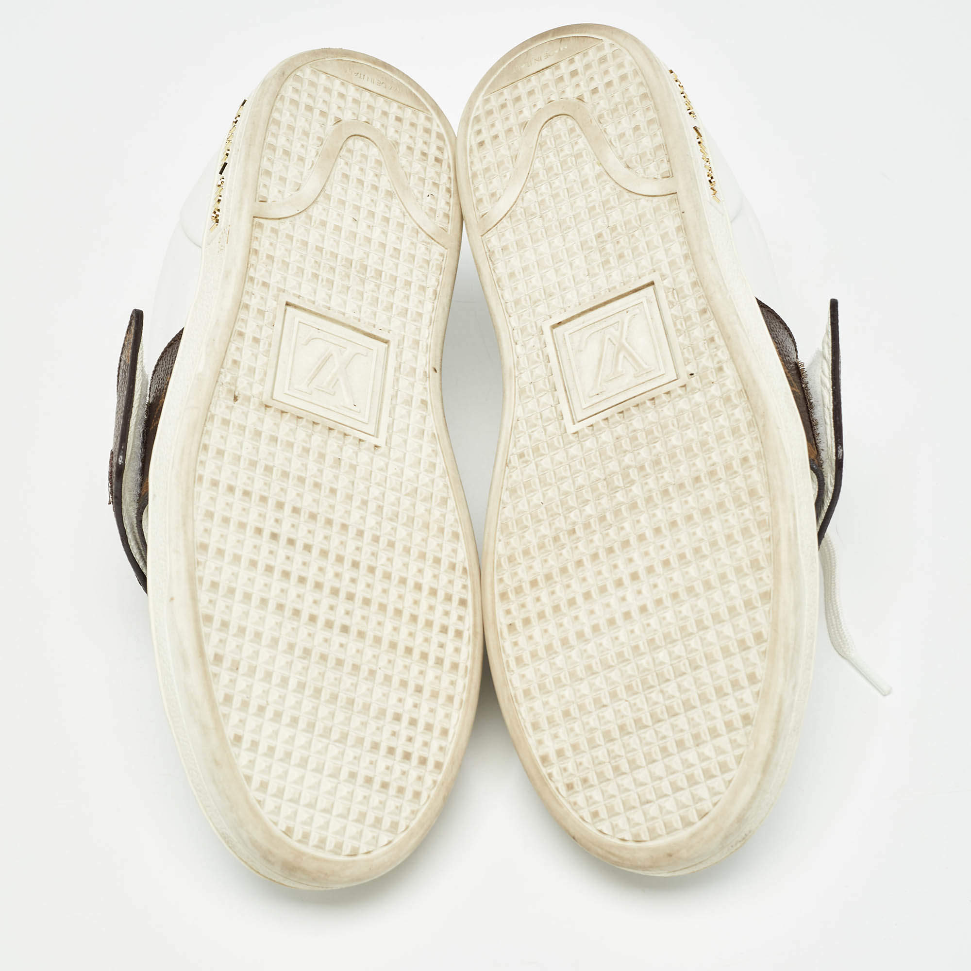 Pre Owned Louis Vuitton White Leather and Monogram Coated Canvas Low Top Sneakers Size 35.5