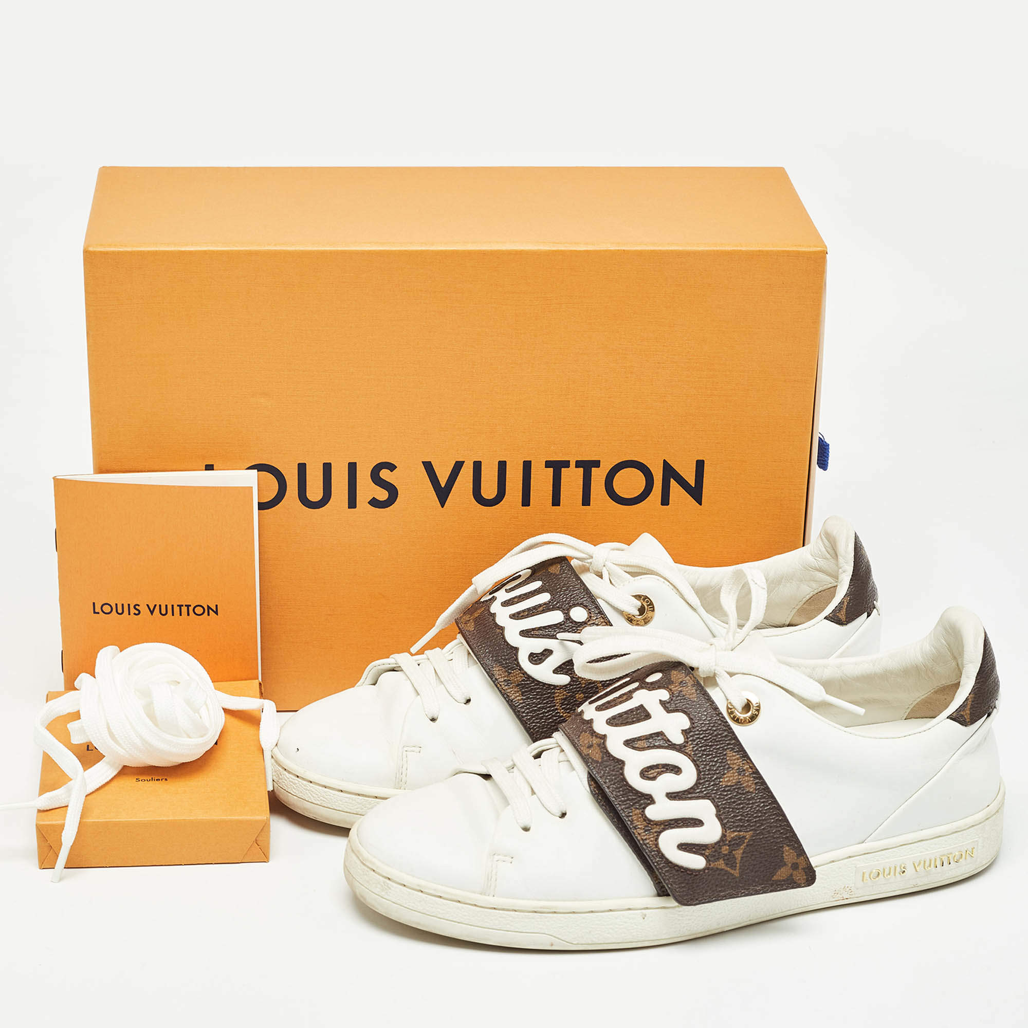 Pre Owned Louis Vuitton White Leather and Monogram Coated Canvas Low Top Sneakers Size 35.5