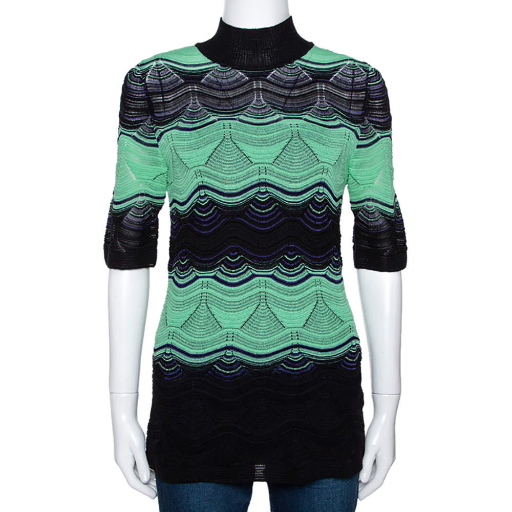 Pre Owned توب إم ميزوني رقبة مرتفعة تريكو بوينتيلا مموج أخضر و أسود مقاس وسط (ميدوم)