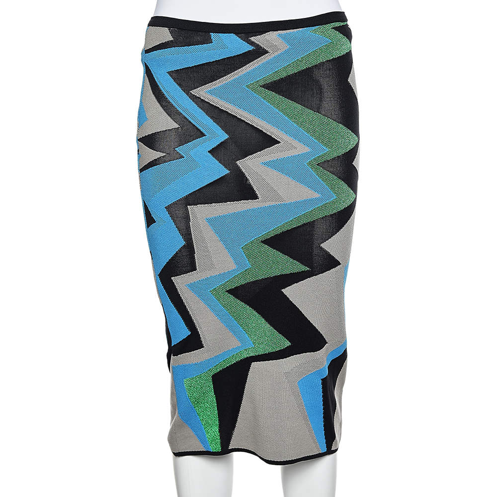 Pre Owned تنورة أم ميزوني مستقيمة تريكو لوركس نمط متعدد الألوان مقاس صغير