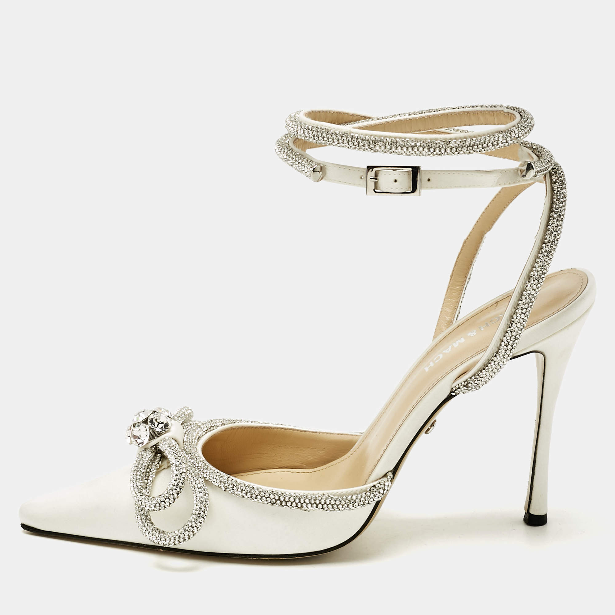 مملوكة مسبقًا حذاء كعب عالي ماك & ماك ساتان أبيض مزخرف بكريستال مع قوس مزدوج يغلق حول الكاحل مقاس 39