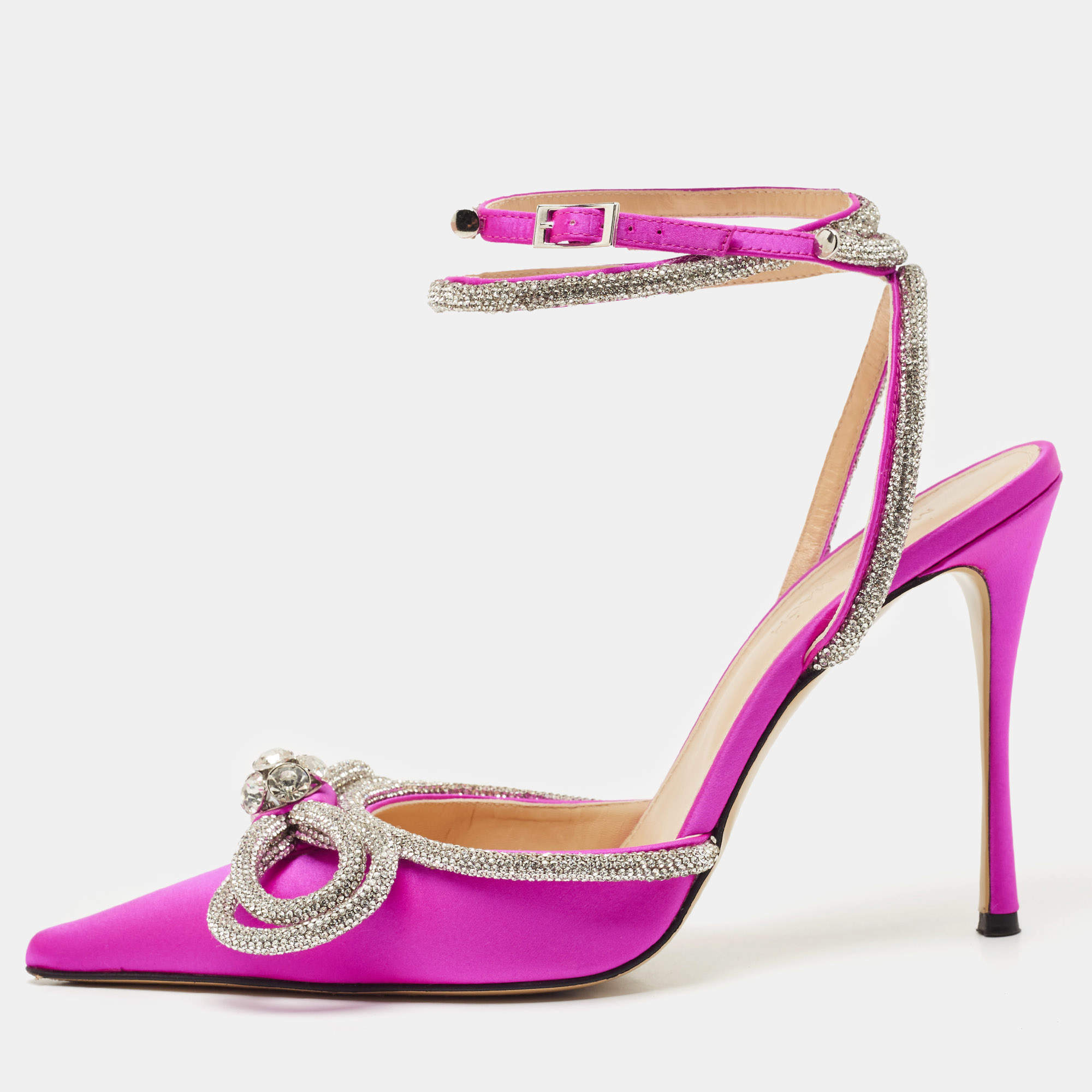 Pre Owned حذاء كعب عالي ماتش أند ماتش ساتان وردي فاتح / فضي مزدوج القوس مرصع كريستال مقاس 38.5