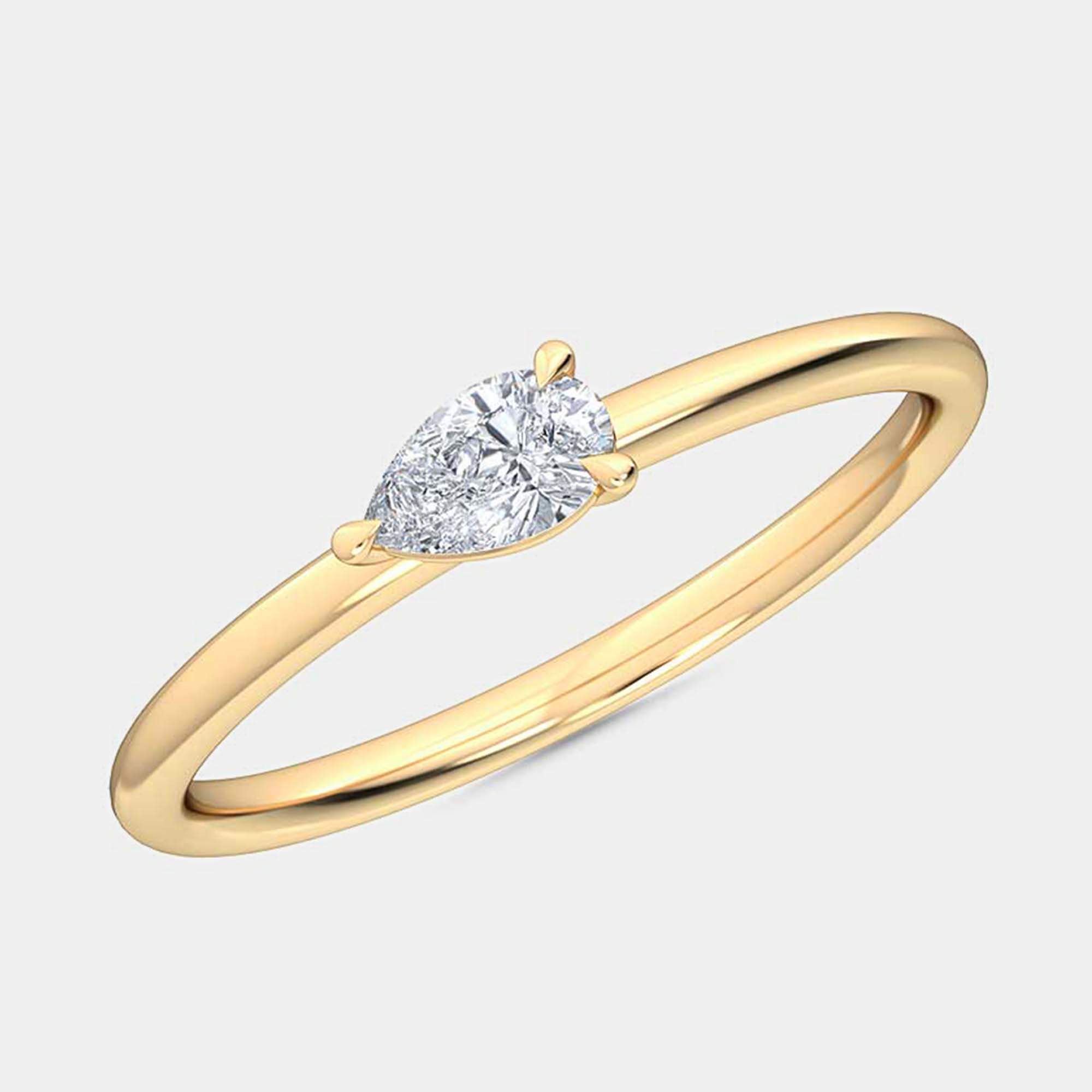مملوكة مسبقًا 14K Pear Sideways Petite Ring (1/4 ctw) US 7