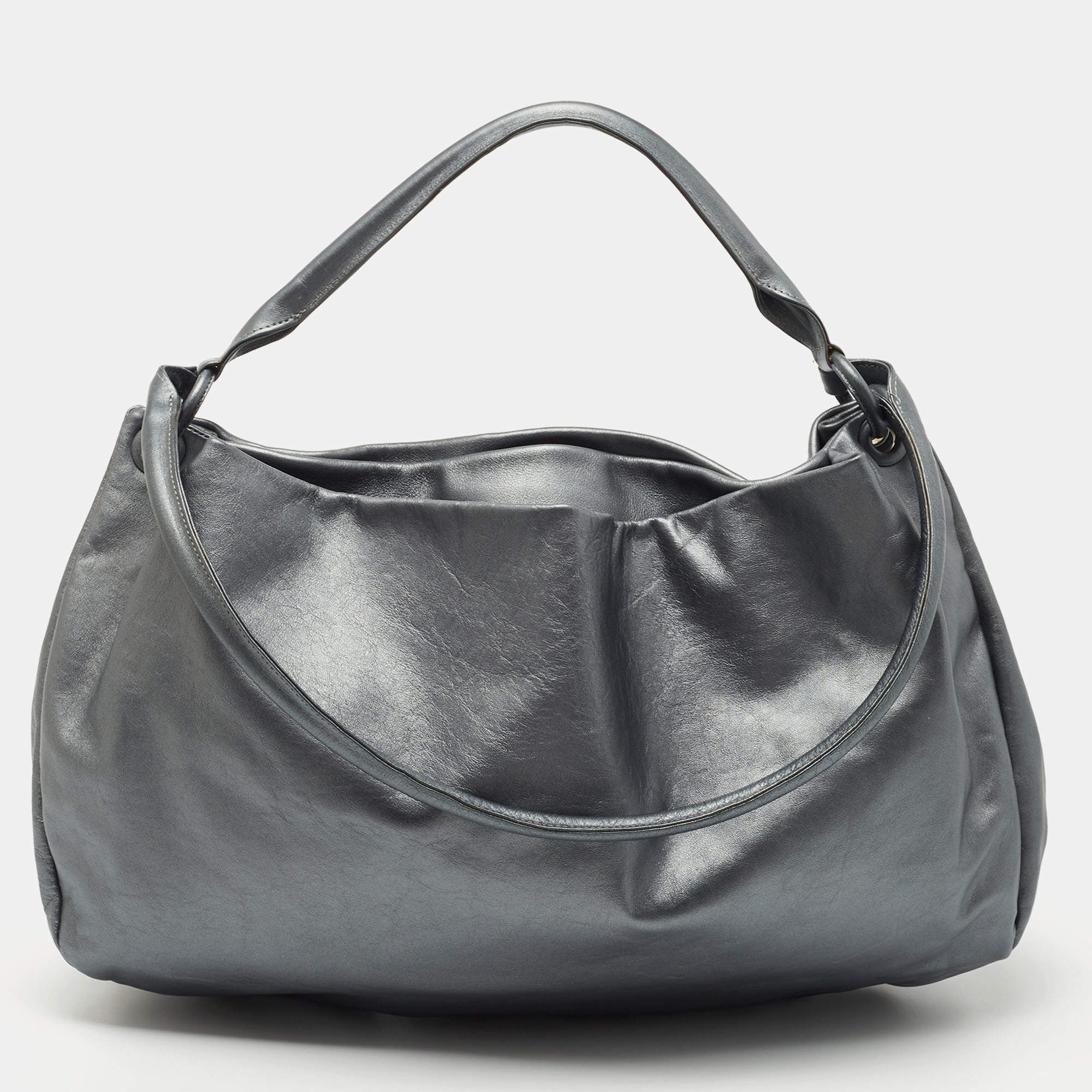 Pre Owned Maison Martin Margiela Silver Leather Shoulder Bag