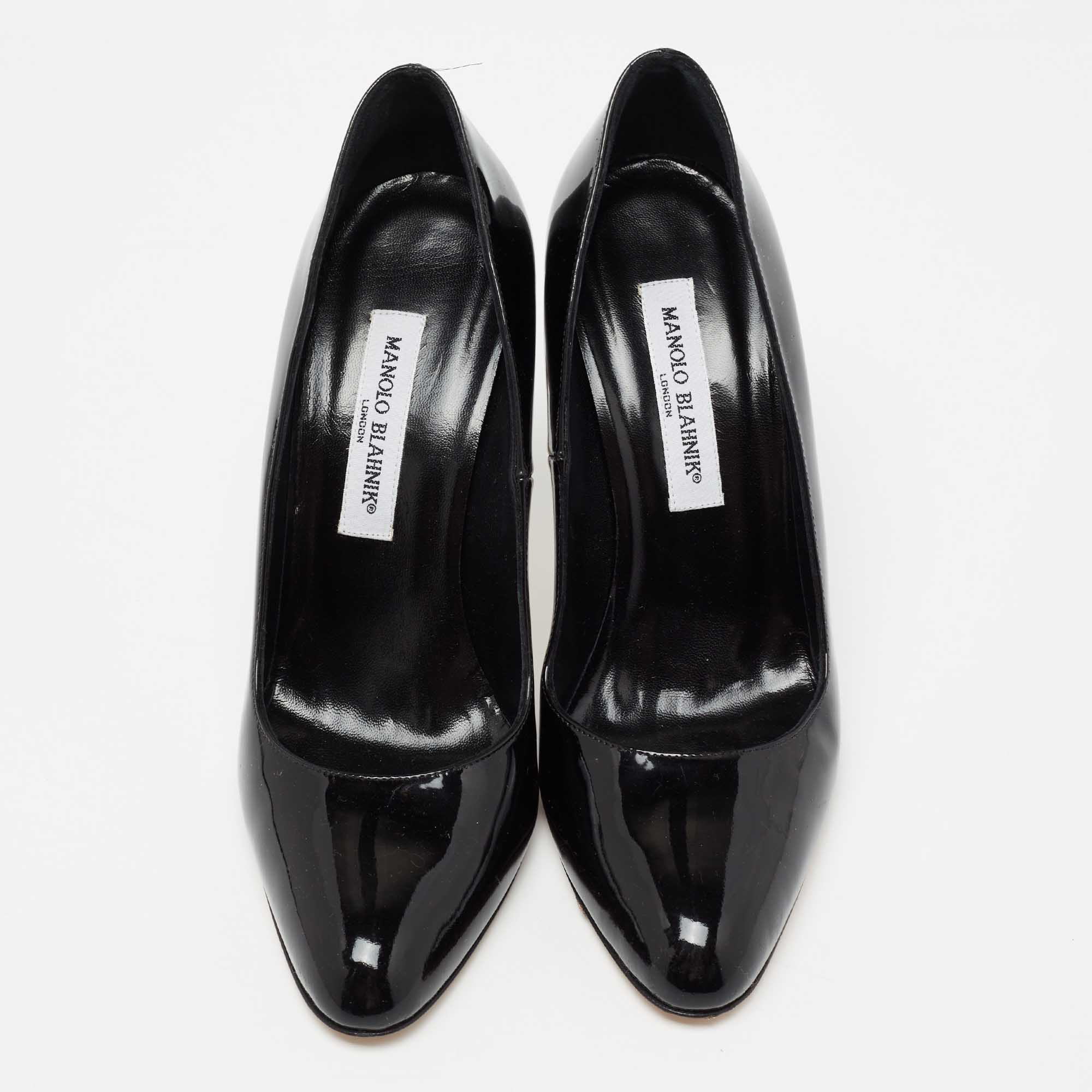 Pre Owned Manolo Blahnik Black Patent Leather Round Toe Pumps Size 40 