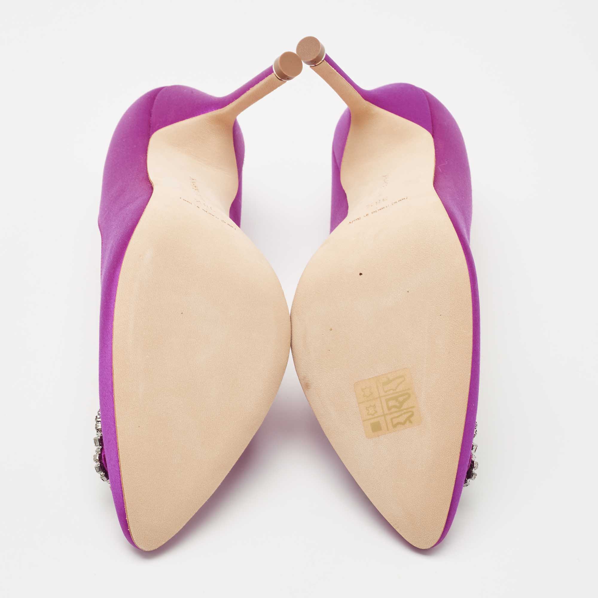 Pre Owned Manolo Blahnik Fuchsia Satin Hangisi Pumps Size 38.5