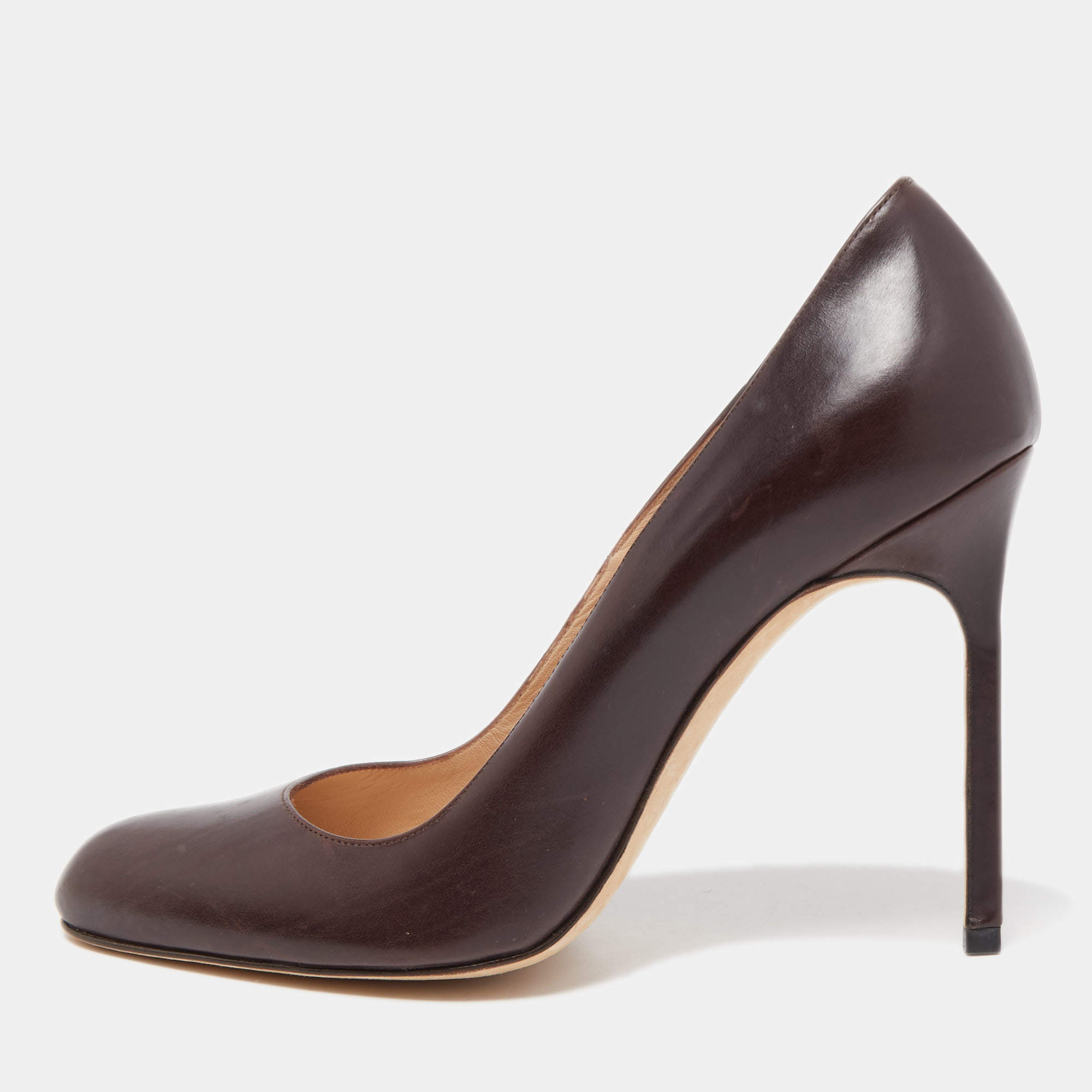 Pre Owned Manolo Blahnik Brown Leather Round Toe Pumps Size 36