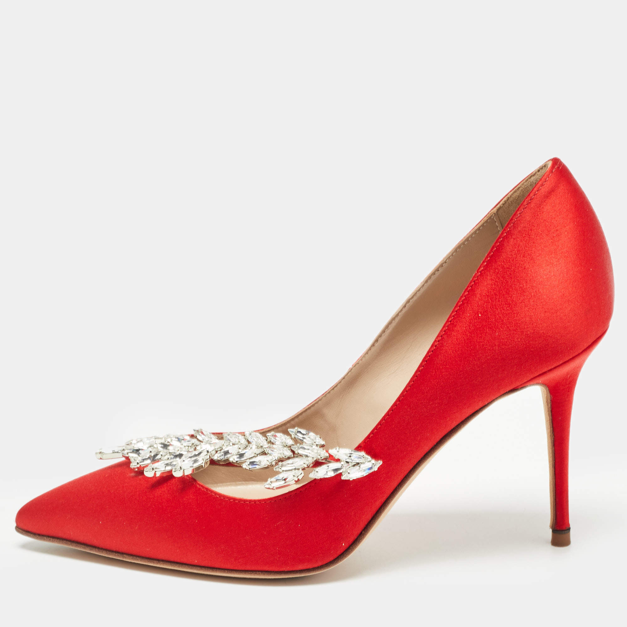 Pre Owned Manolo Blahnik Red Satin Nadira Pumps Size 34