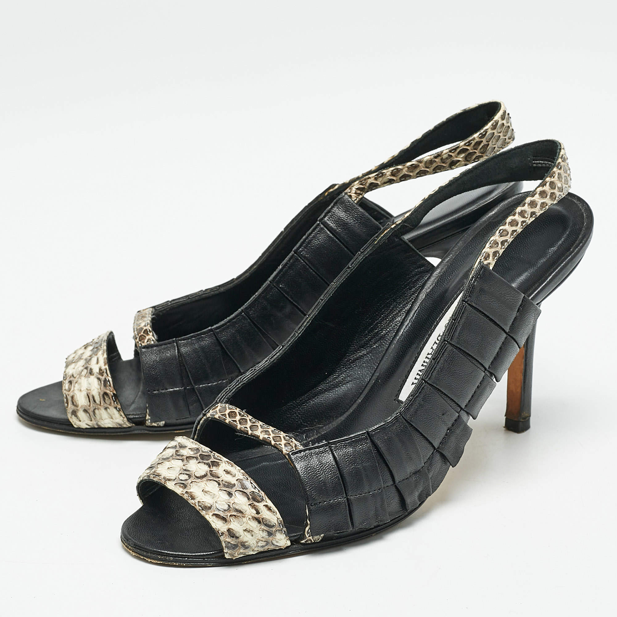 Pre Owned Manolo Blahnik Black/Beige Leather and Water snake Slingback Sandals Size 38