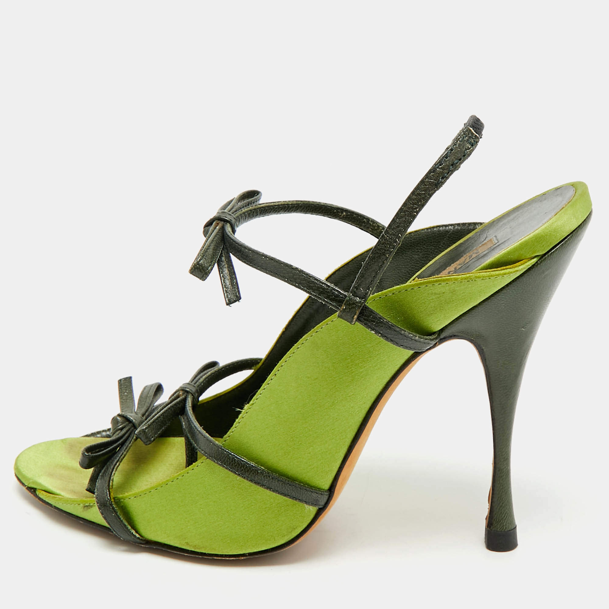 Pre Owned Manolo Blahnik Green Satin Slingback Sandals Size 37.5